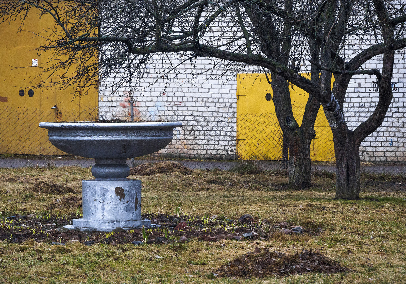 LUMIX G VARIO 45-150/F4.0-5.6 sample photo. Everything is somehow wrong ... photography