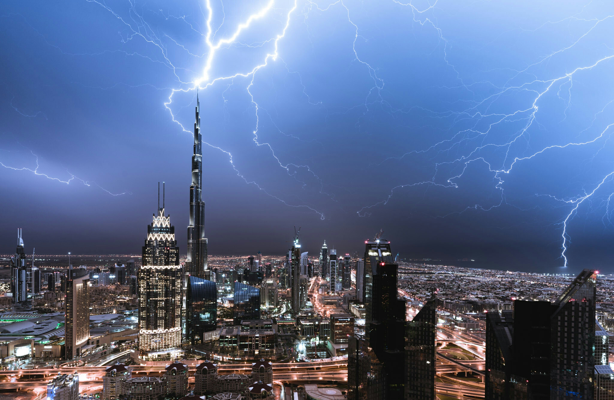 ZEISS Batis 18mm F2.8 sample photo. World's tallest lightning rod photography