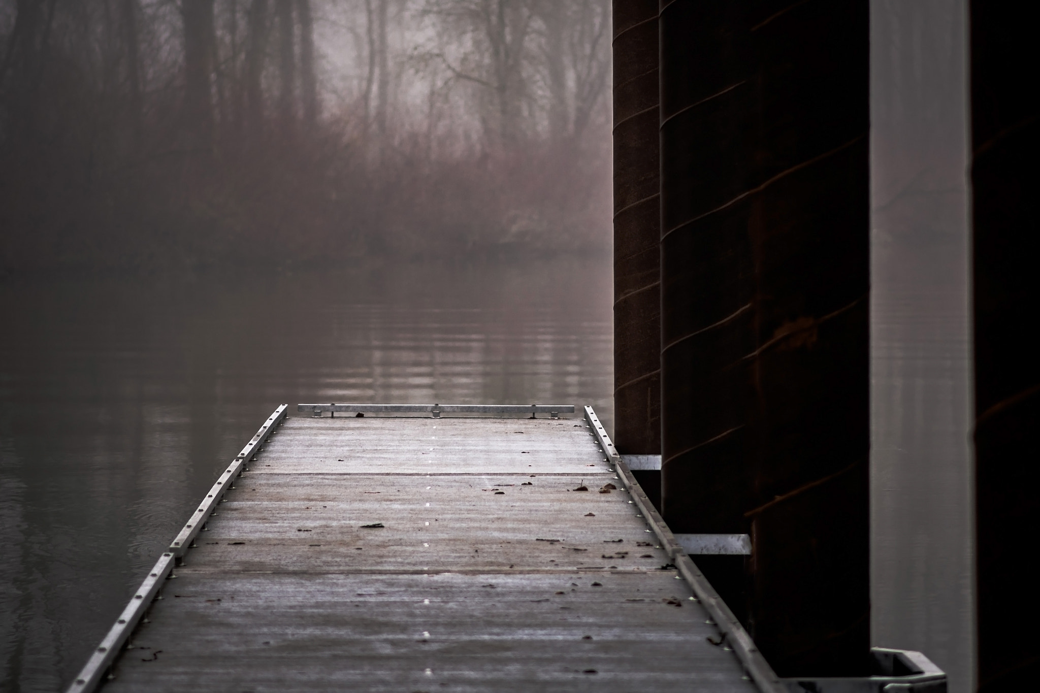 Nikon D500 + Nikon AF-S Nikkor 85mm F1.8G sample photo. Lonely pier photography