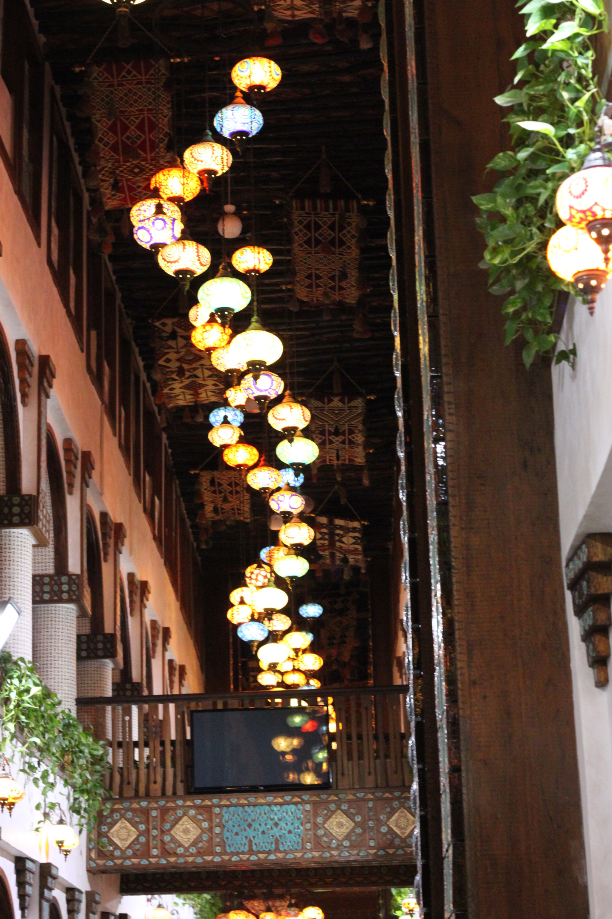 Canon EOS 500D (EOS Rebel T1i / EOS Kiss X3) sample photo. Lights photography