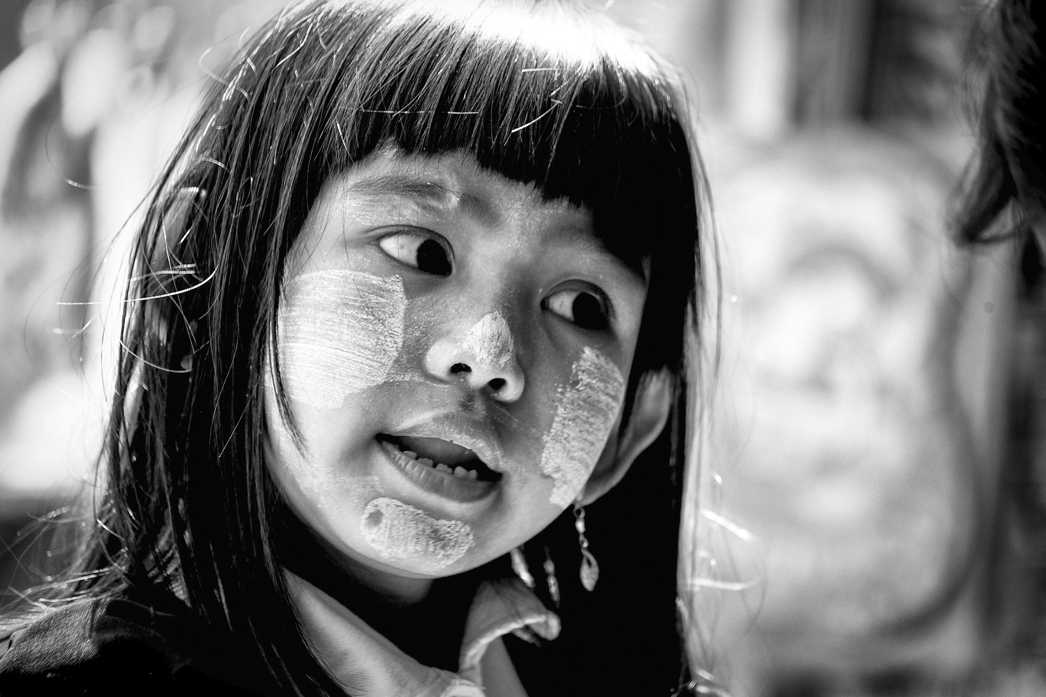 Fujifilm X-E2 + Fujifilm XF 55-200mm F3.5-4.8 R LM OIS sample photo. Kid in myanmar photography