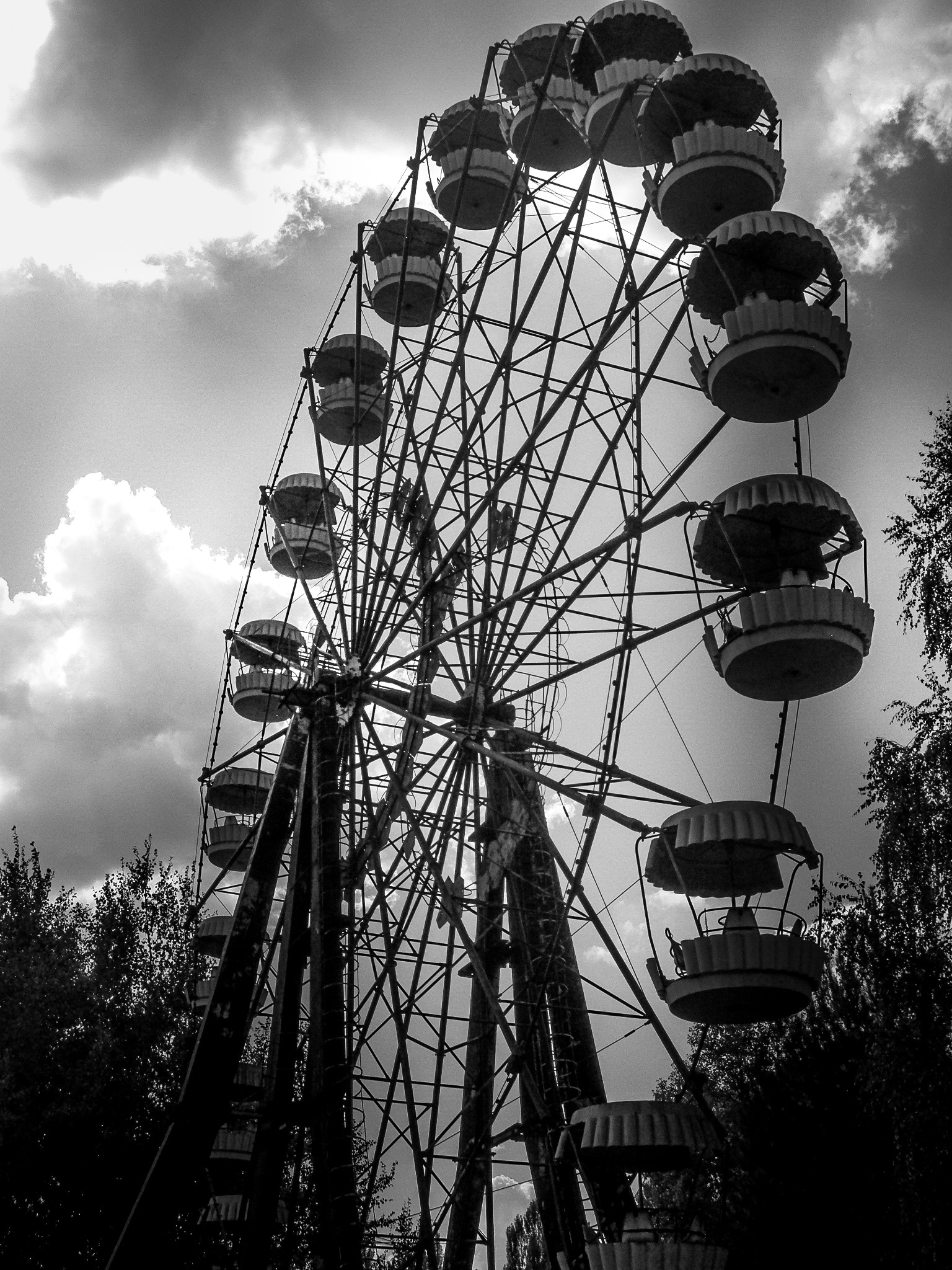 Kodak EasyShare Z990 (EasyShare Max) sample photo. Chernobyl/pripyat photography