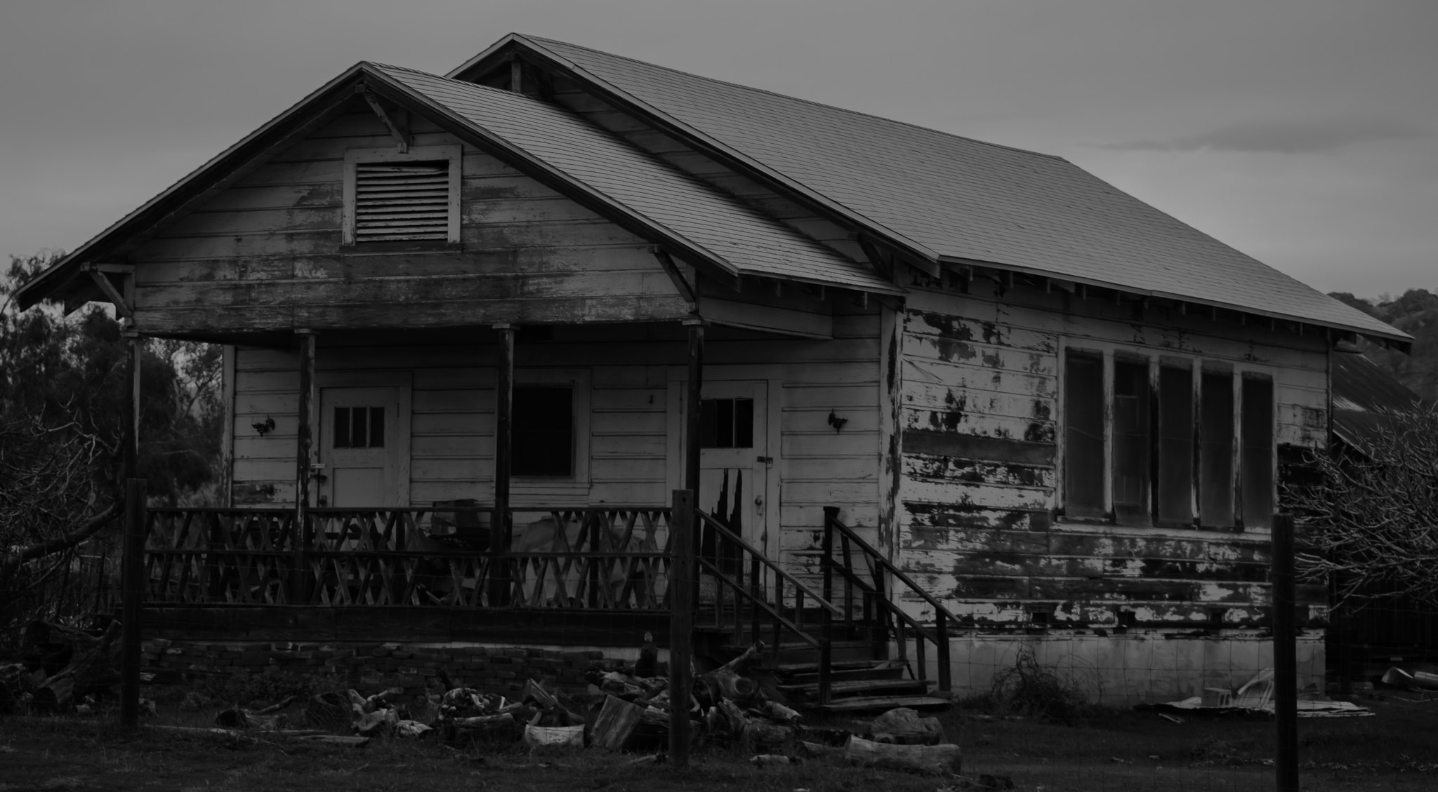 Nikon D5500 sample photo. Unwanted photography