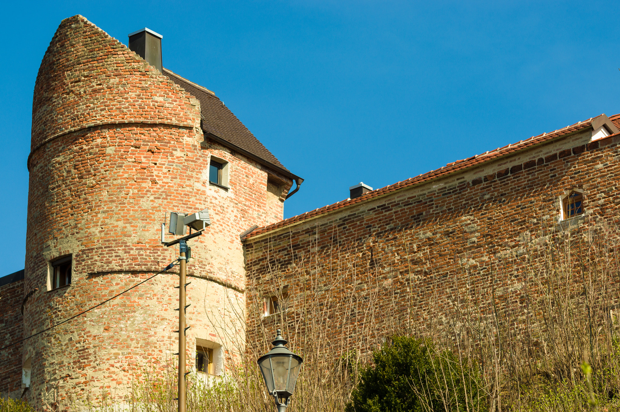 Pentax K-3 II sample photo. City wall photography