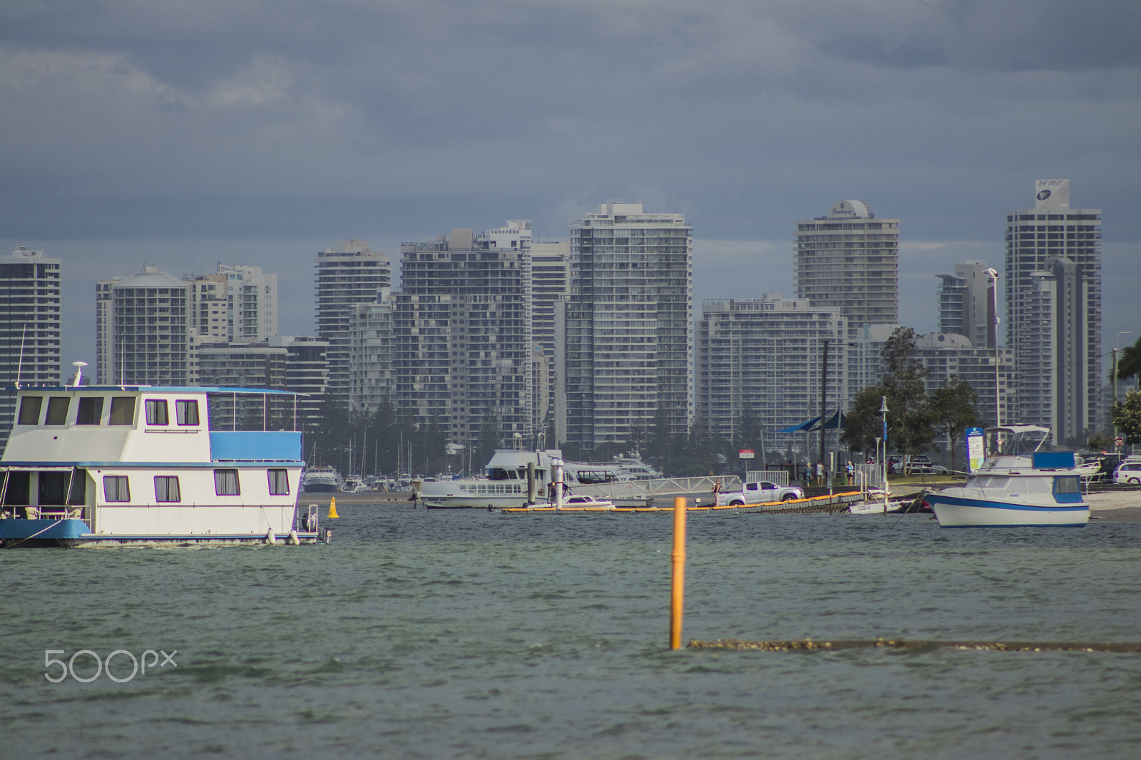 Canon EOS 750D (EOS Rebel T6i / EOS Kiss X8i) + EF75-300mm f/4-5.6 sample photo. Main beach from quota park photography