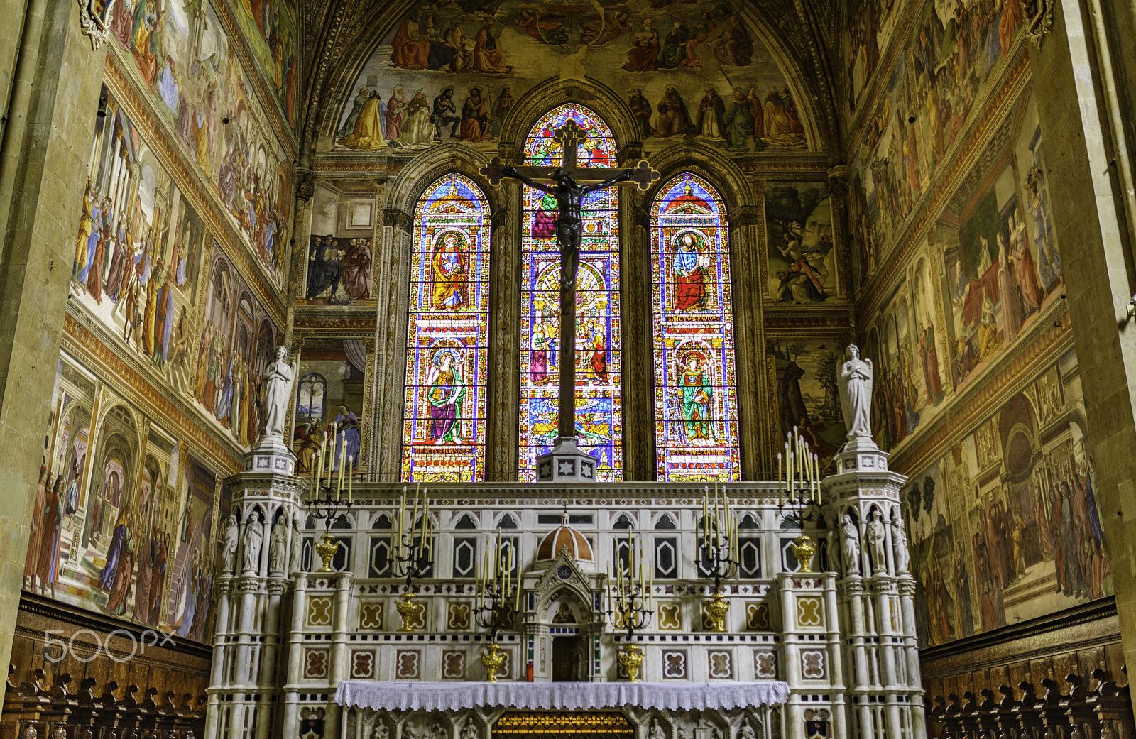 Nikon D610 + Sigma 35mm F1.4 DG HSM Art sample photo. Basilica di santa maria novella - altar photography