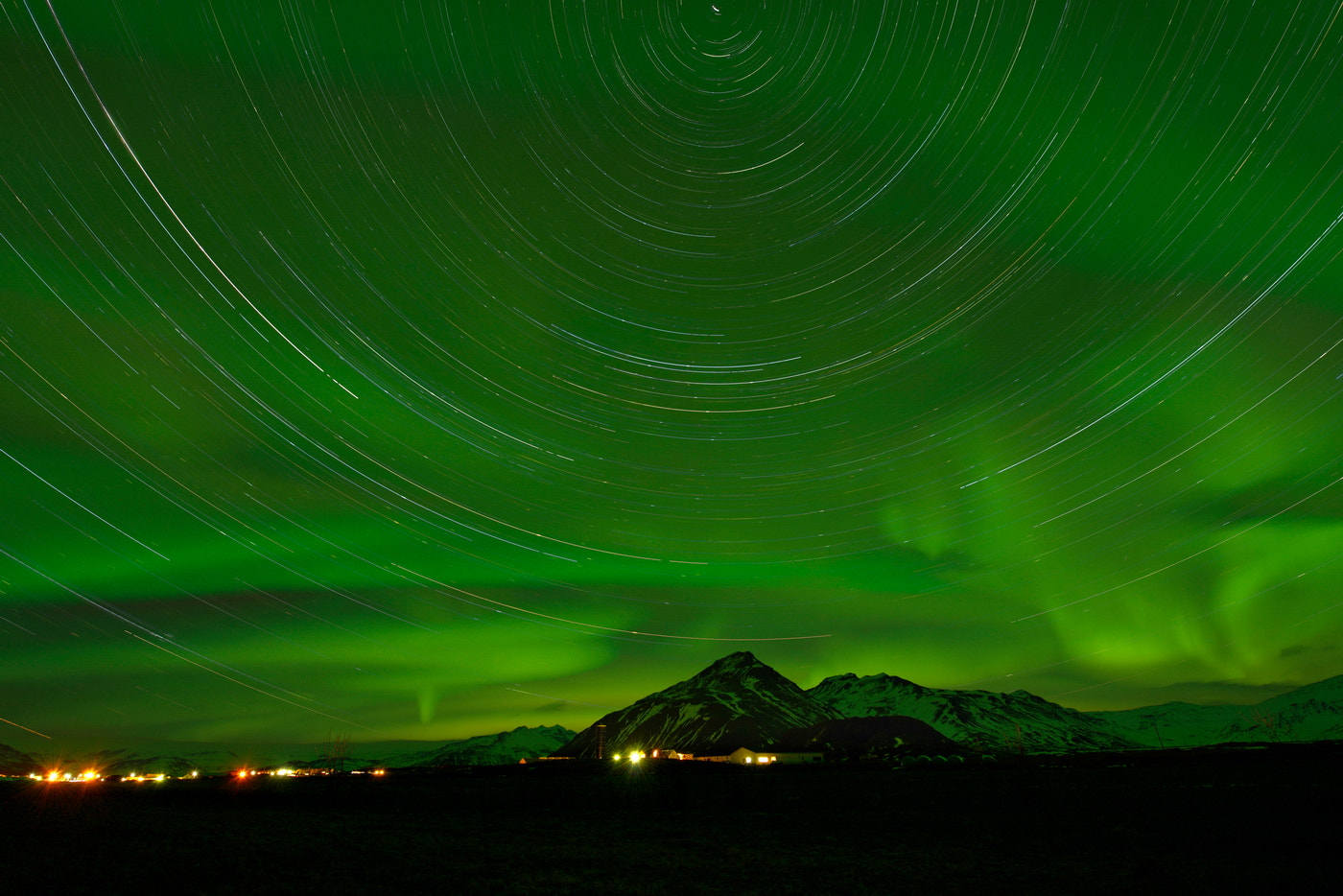 Nikon AF-S Nikkor 14-24mm F2.8G ED sample photo. Aurora & startrail photography