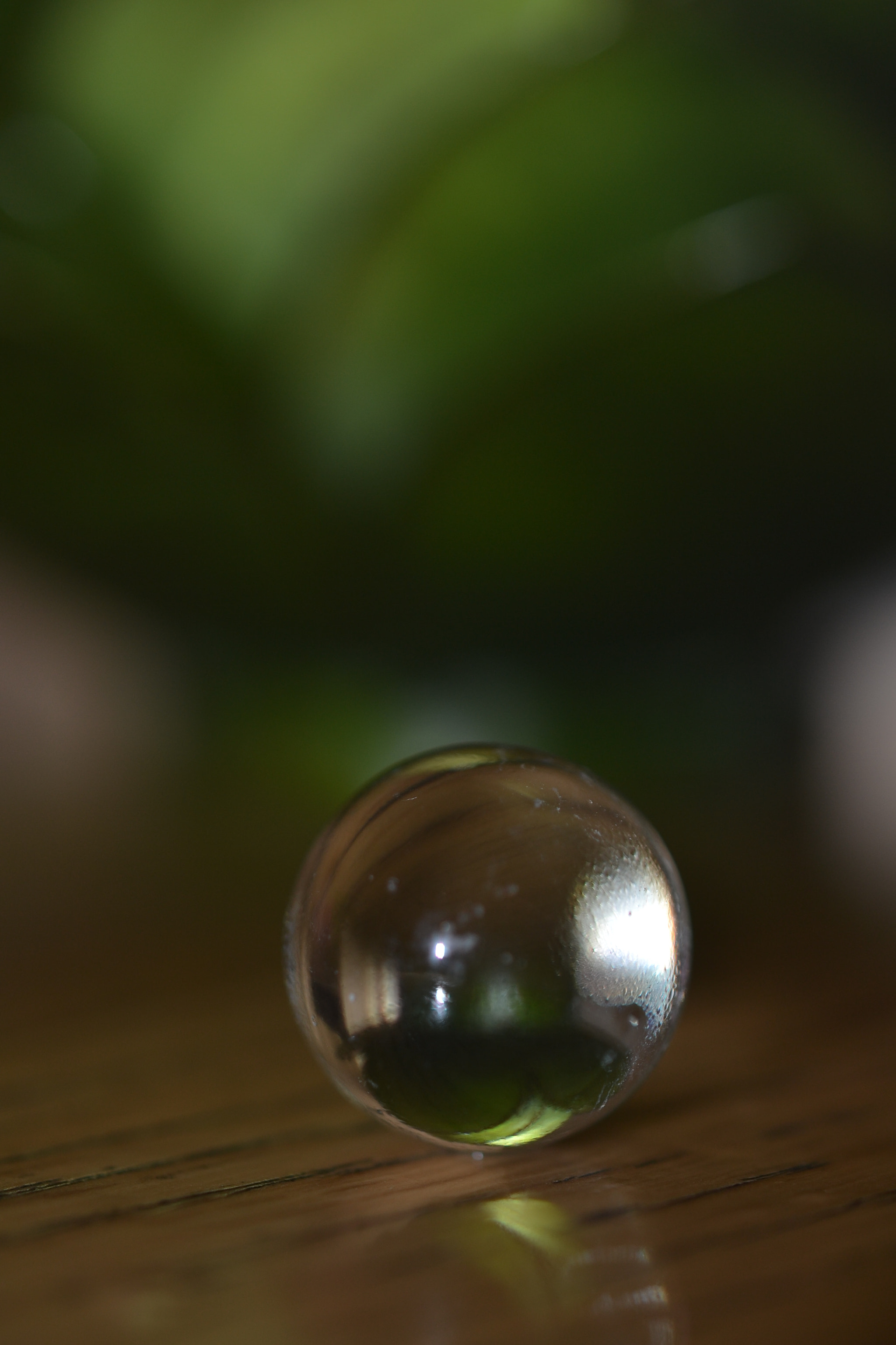 Nikon AF-S DX Micro Nikkor 40mm F2.8 sample photo. Green marble reflection photography