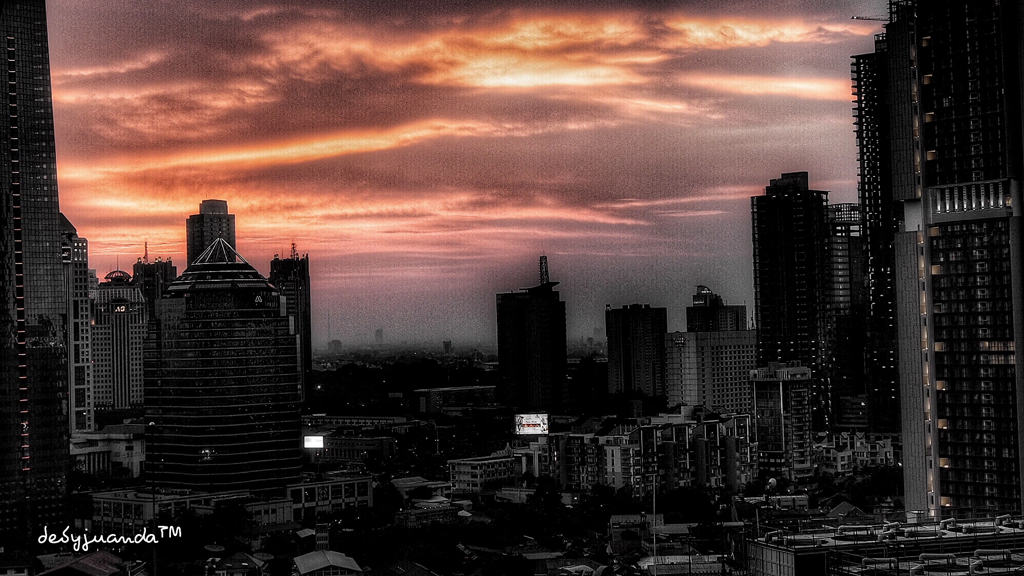 Olympus OM-D E-M1 sample photo. When the sun goes down photography