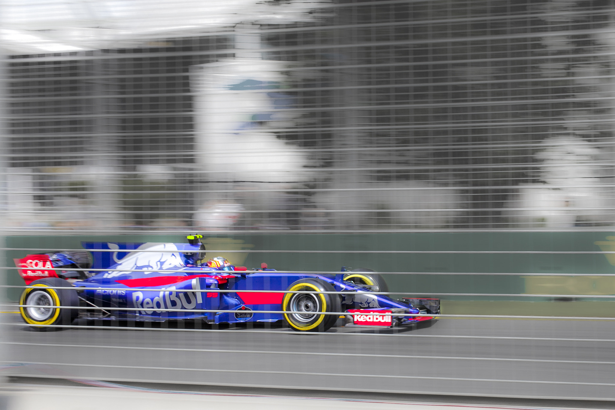 Canon EOS 5D Mark II sample photo. Red bull f1 photography