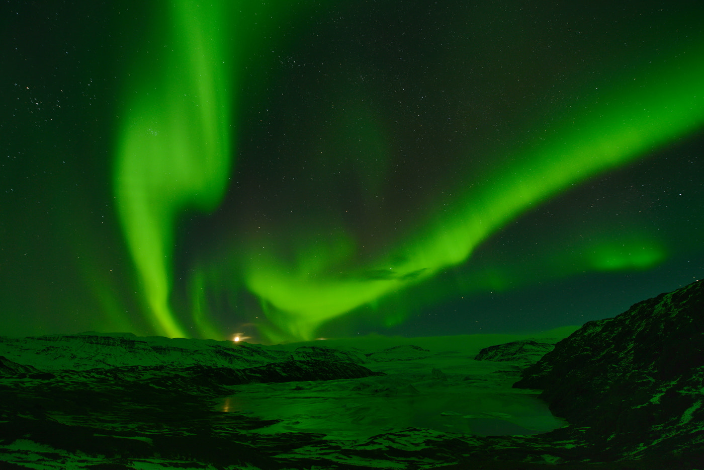 Nikon AF-S Nikkor 14-24mm F2.8G ED sample photo. Hoffell glacier aurora photography
