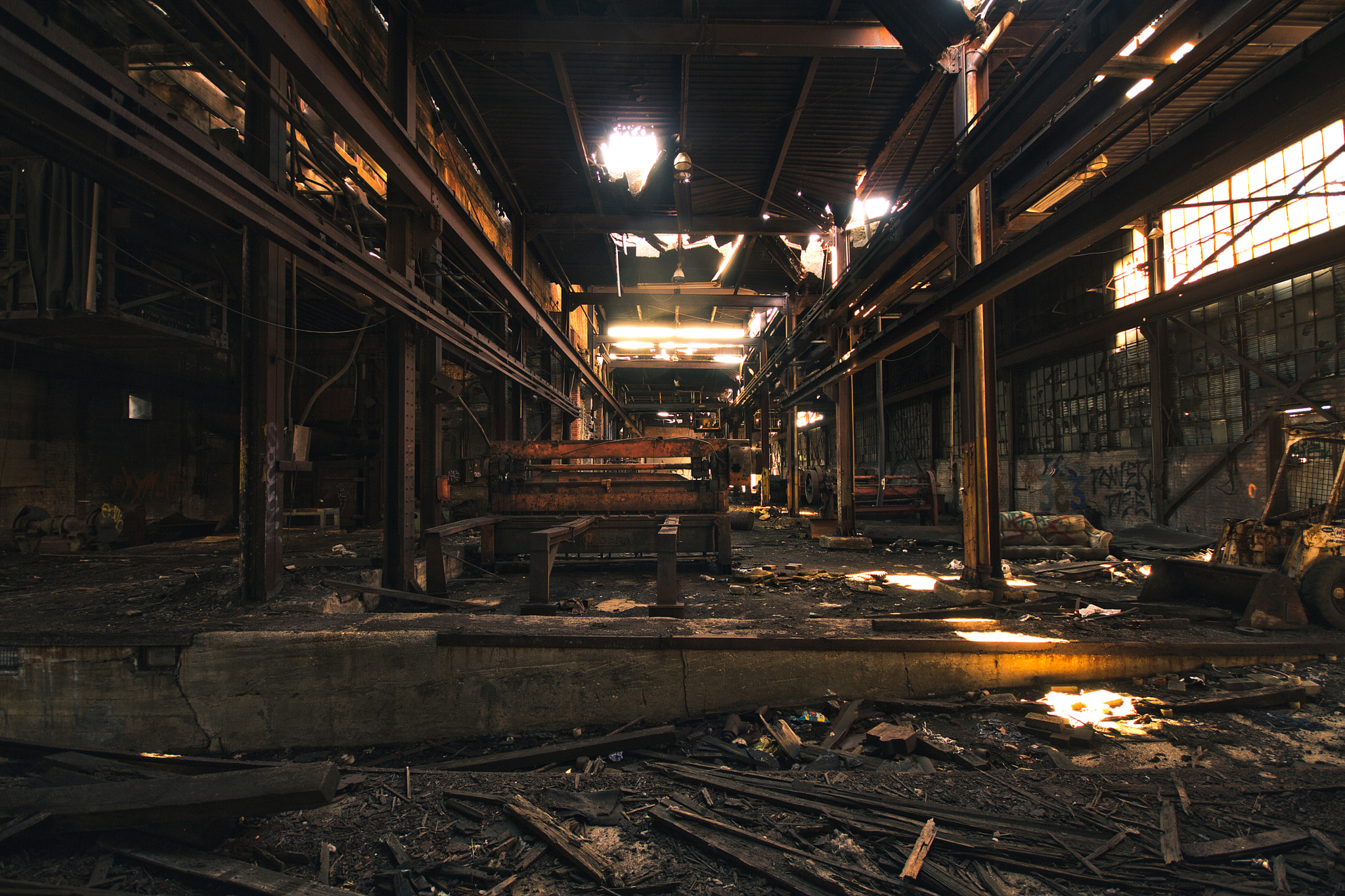 Canon EOS 60D + Sigma 10-20mm F4-5.6 EX DC HSM sample photo. The iron works photography