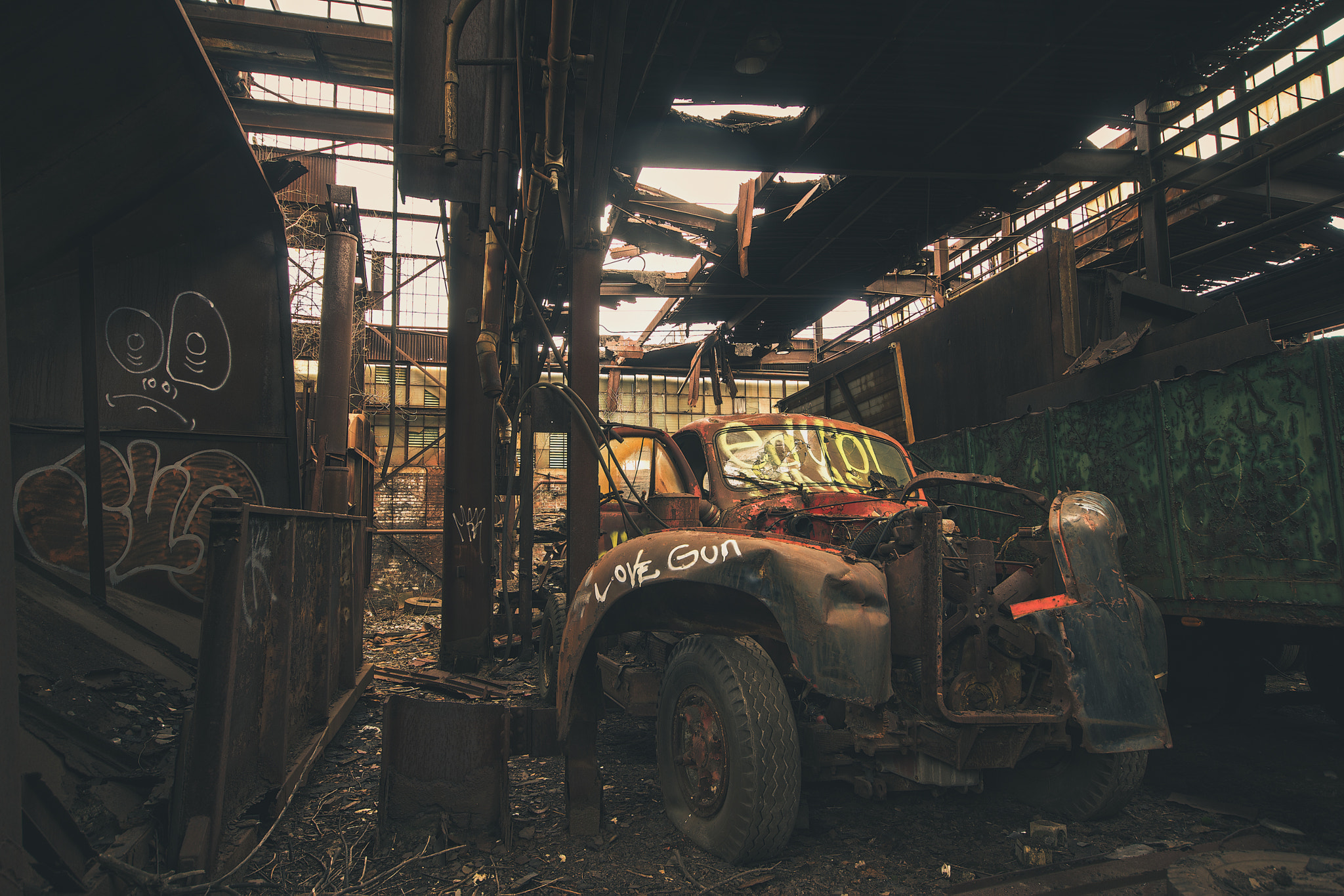 Canon EOS 60D + Sigma 10-20mm F4-5.6 EX DC HSM sample photo. The old means of transport photography
