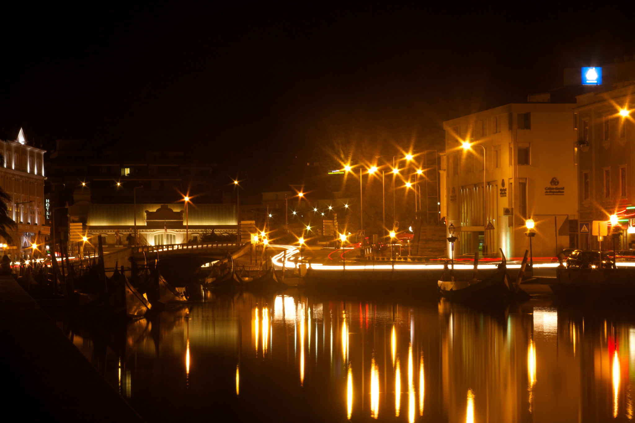 Canon EOS 7D + Canon EF 28-135mm F3.5-5.6 IS USM sample photo. Aveiro, rivers, boats and le photography