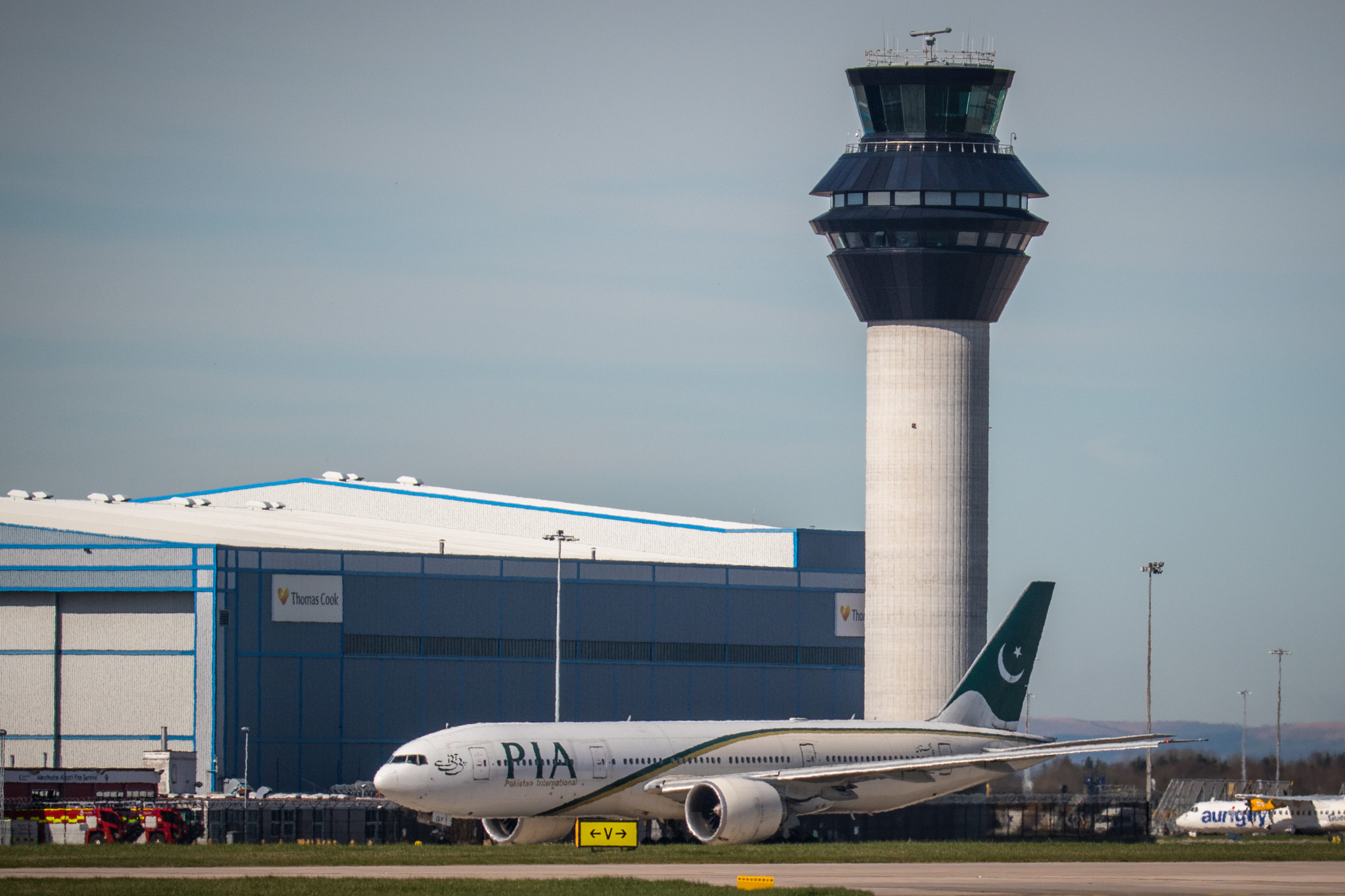 Tamron SP 150-600mm F5-6.3 Di VC USD sample photo. Pia boeing 777-200lr photography