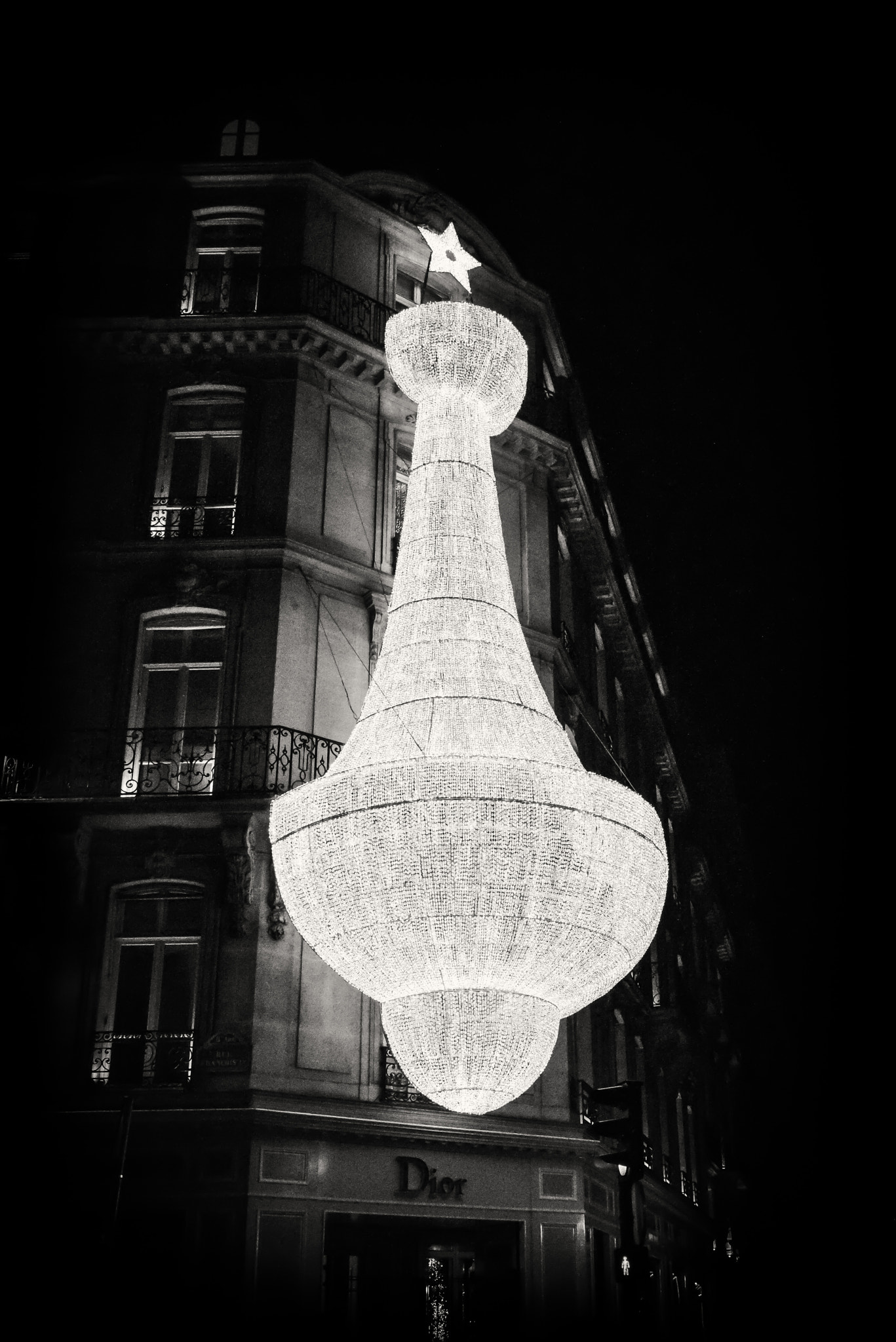 Tamron SP 24-70mm F2.8 Di VC USD sample photo. Chandelier photography