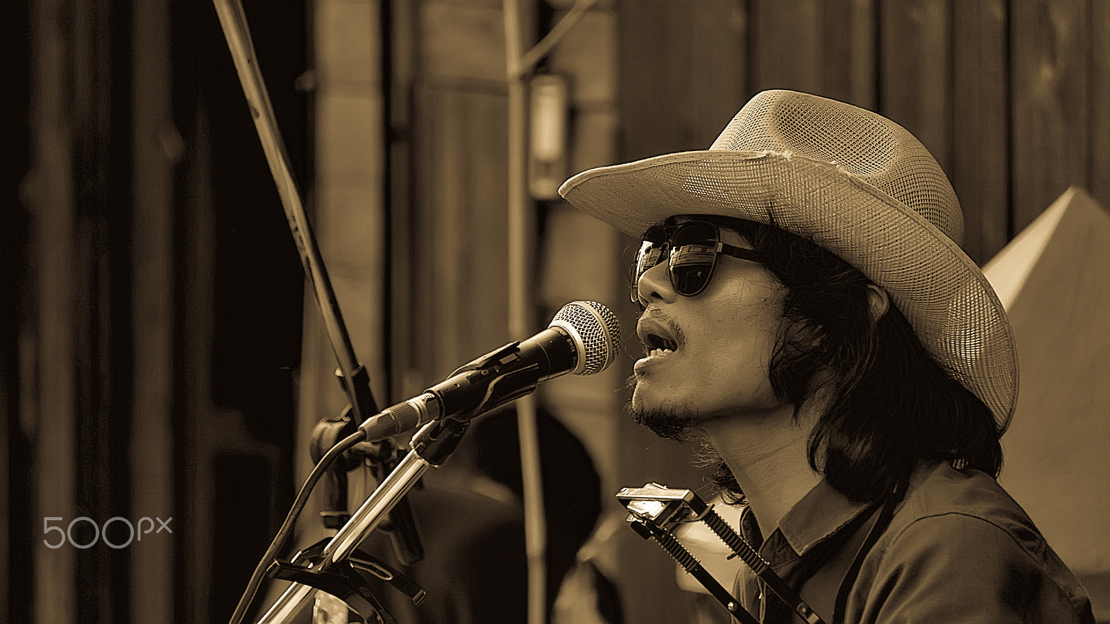 Sony E 55-210mm F4.5-6.3 OSS sample photo. Cowboy thai photography