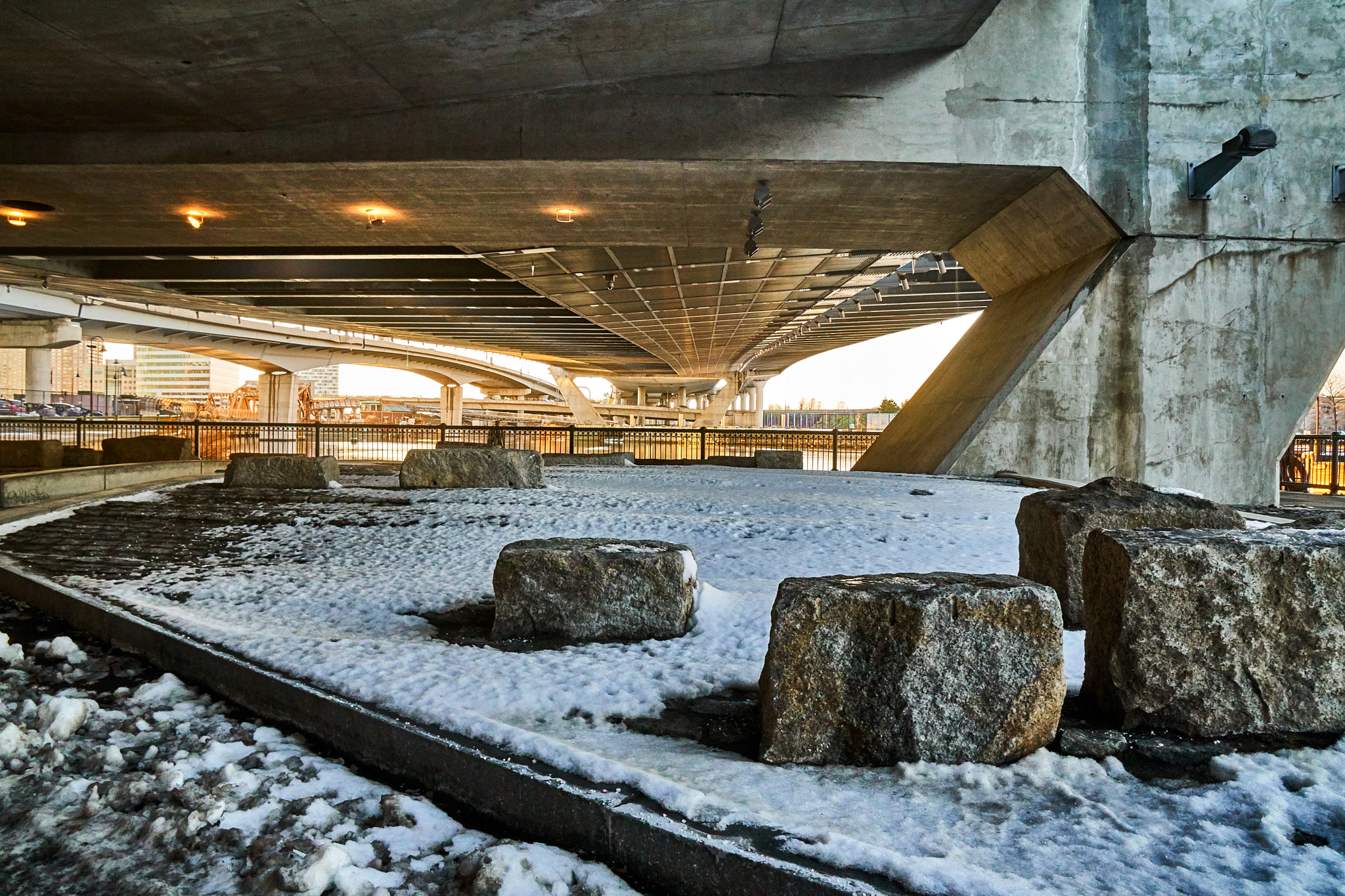 Sony a6300 + Sony Vario-Tessar T* E 16-70mm F4 ZA OSS sample photo. Under the zakim bridge photography
