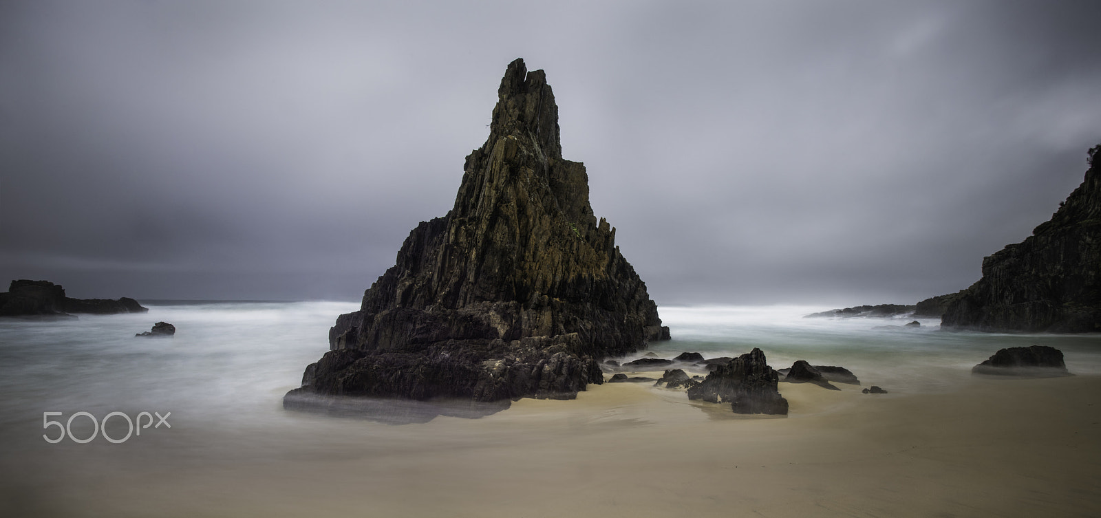 Nikon AF-S Nikkor 17-35mm F2.8D ED-IF sample photo. Ethereal beauty photography