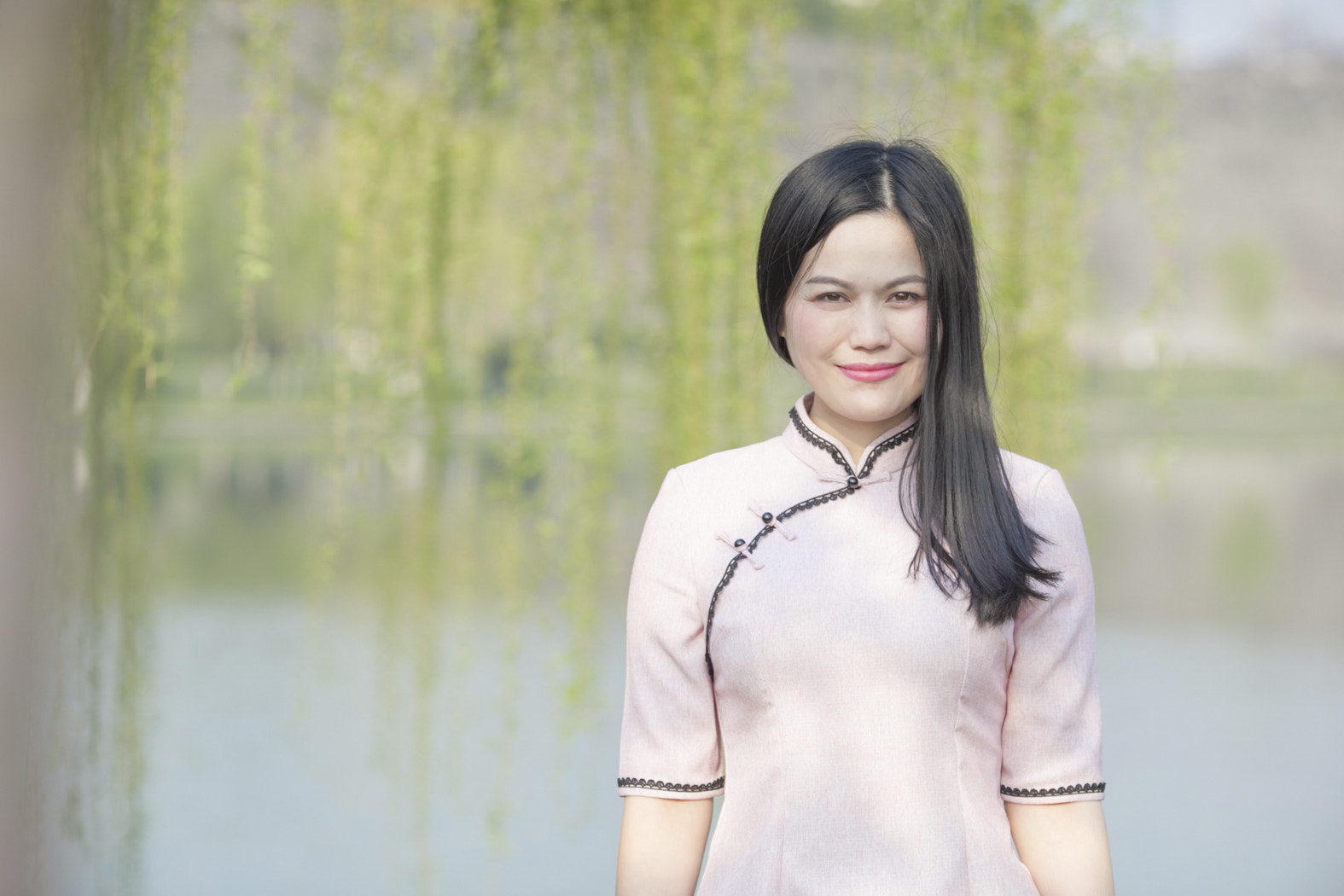 Canon EF 135mm F2L USM sample photo. 女人 photography
