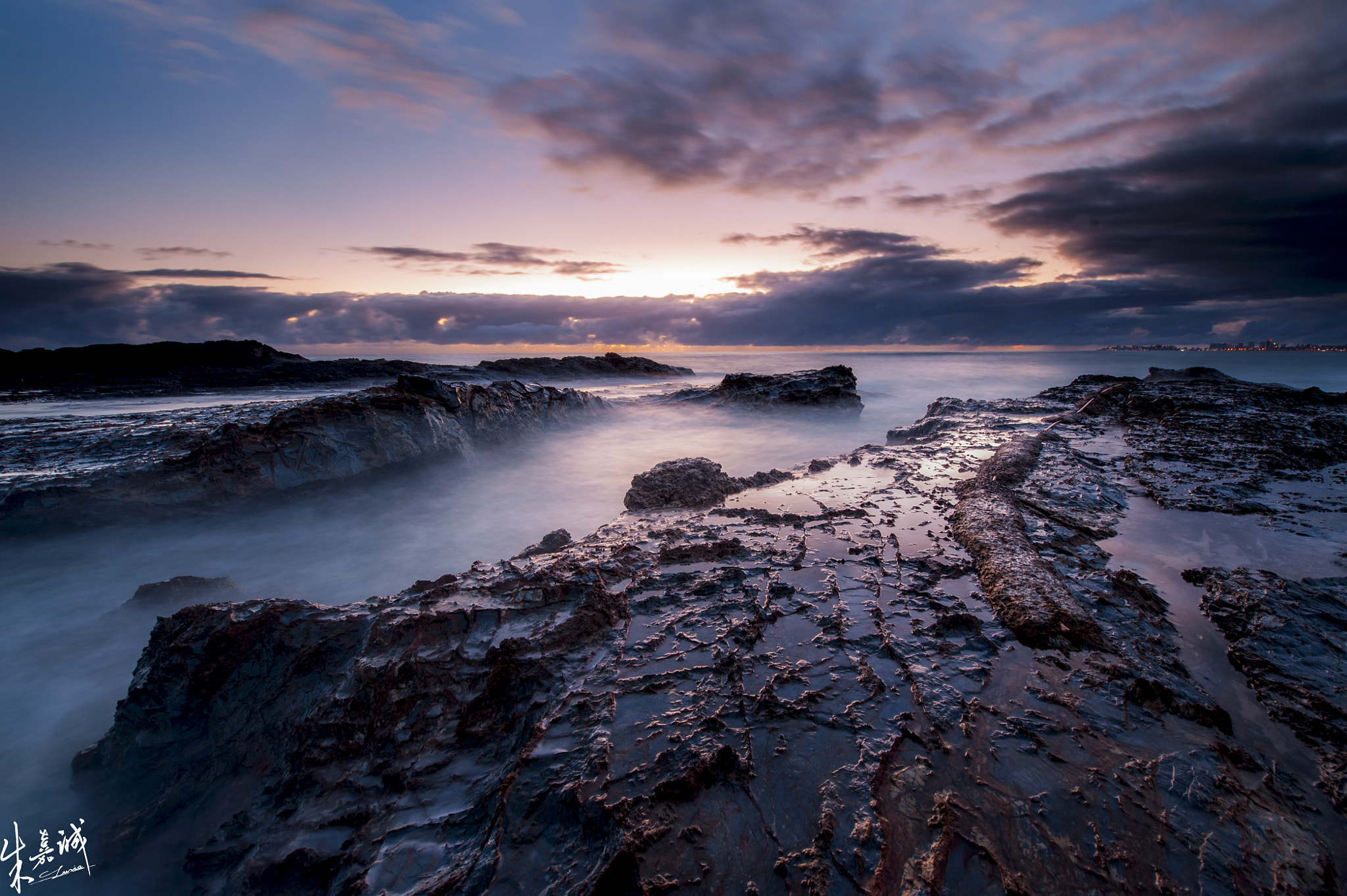 Nikon AF-S Nikkor 14-24mm F2.8G ED sample photo. Currumbin beach photography