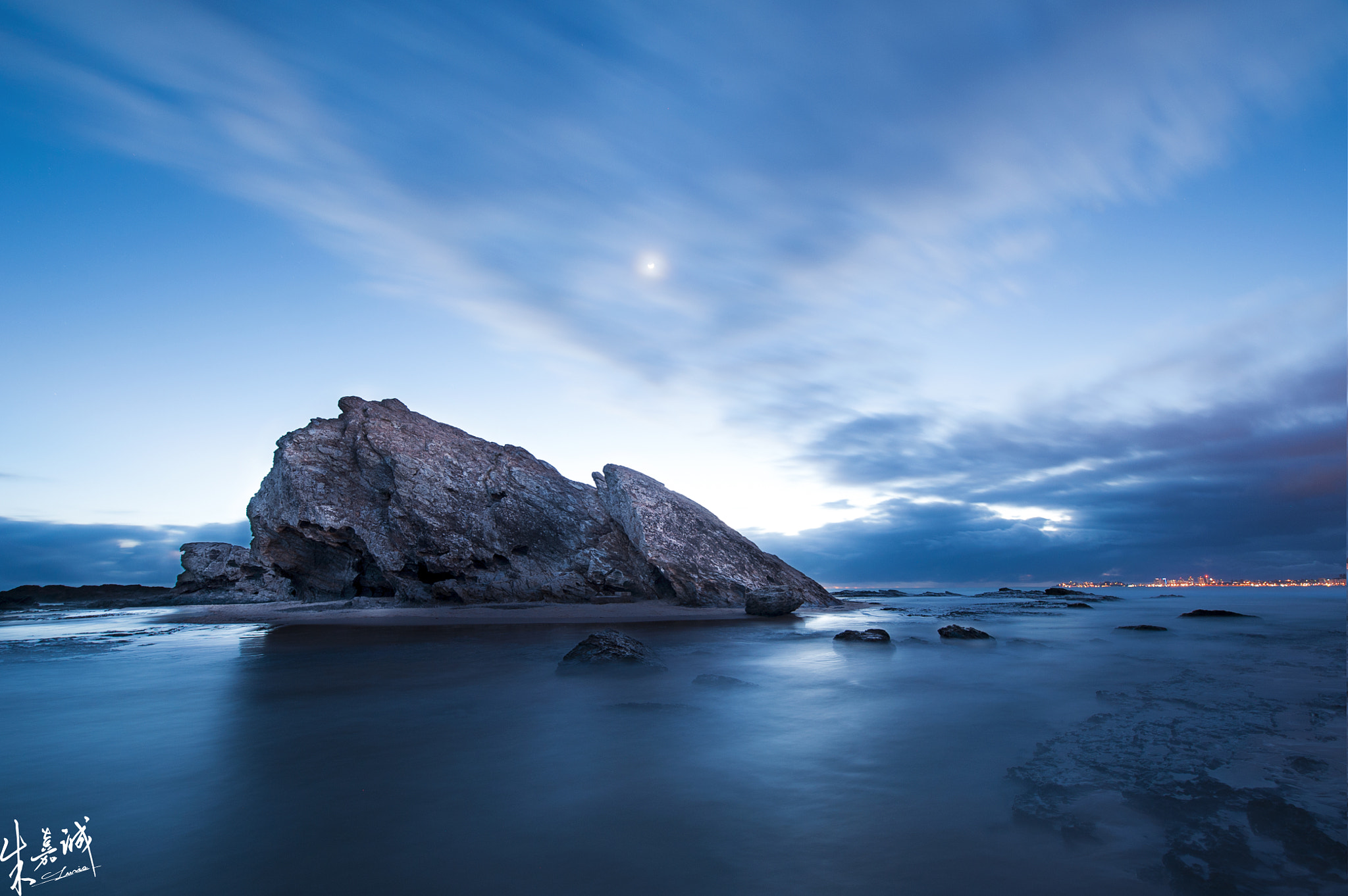 Nikon AF-S Nikkor 14-24mm F2.8G ED sample photo. Currumbin rock photography