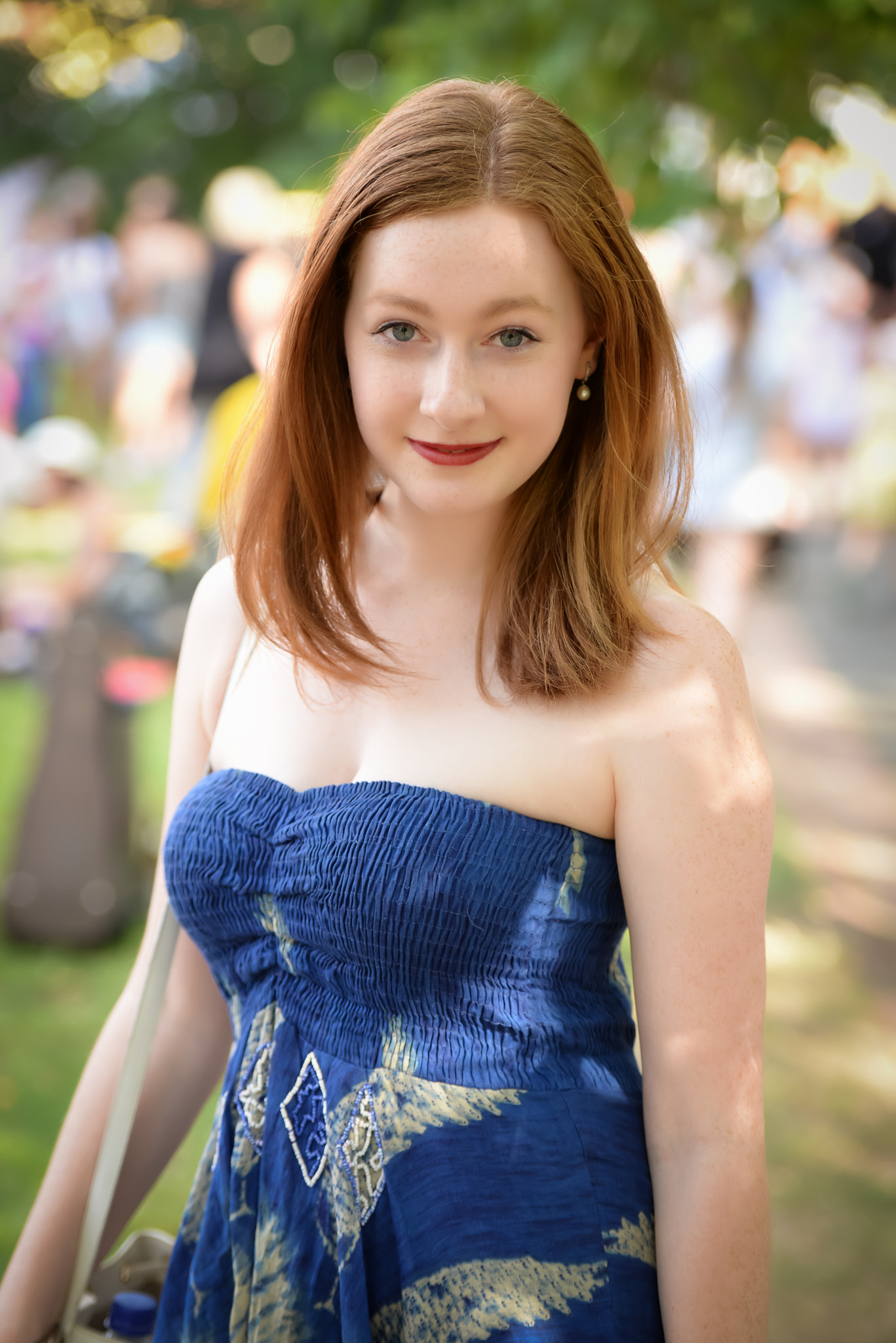 Nikon AF-S Nikkor 70-200mm F2.8G ED VR II sample photo. That smile photography