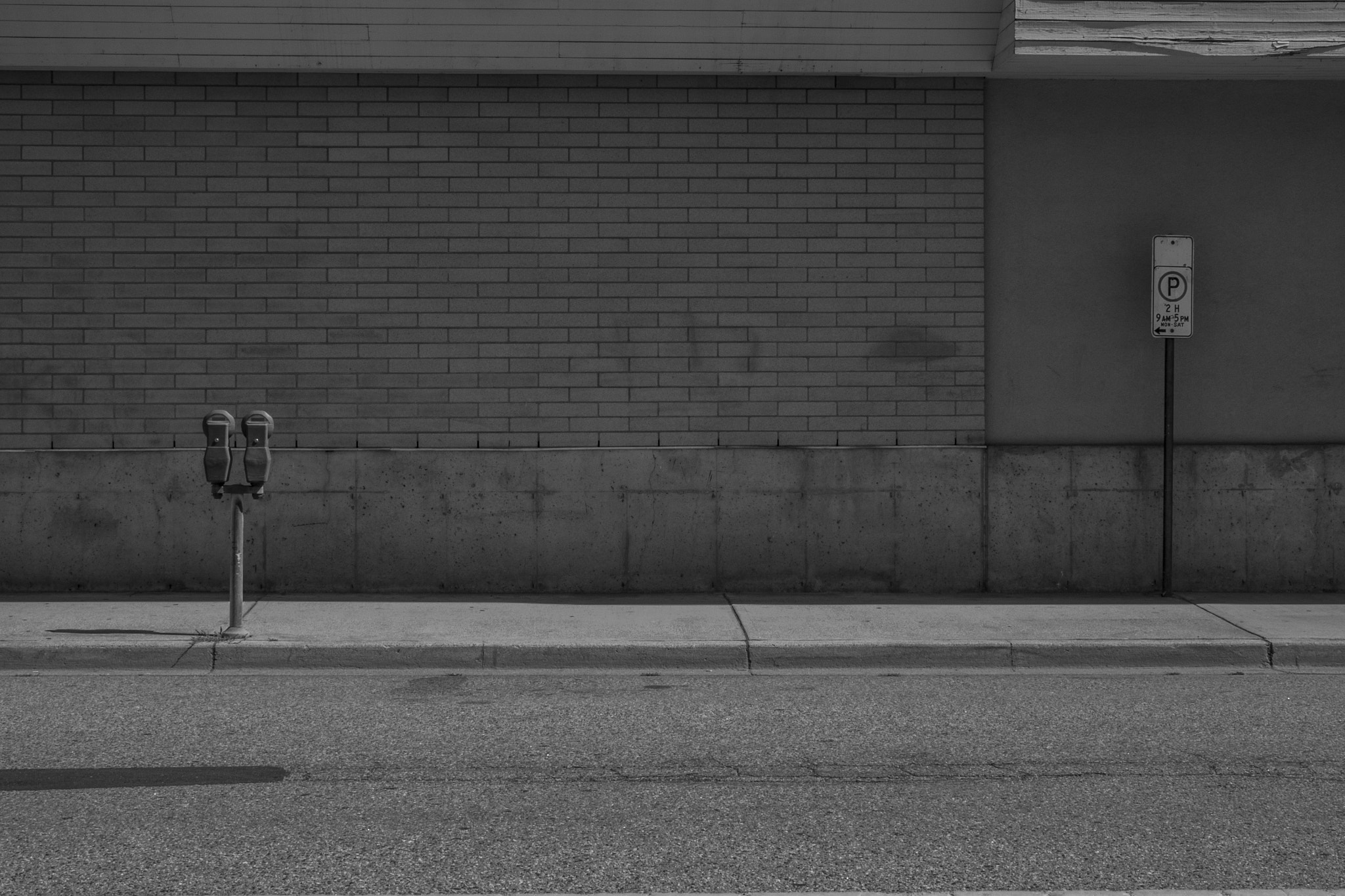 Panasonic Lumix DMC-GH4 + Canon EF 24-105mm F4L IS USM sample photo. Parking photography