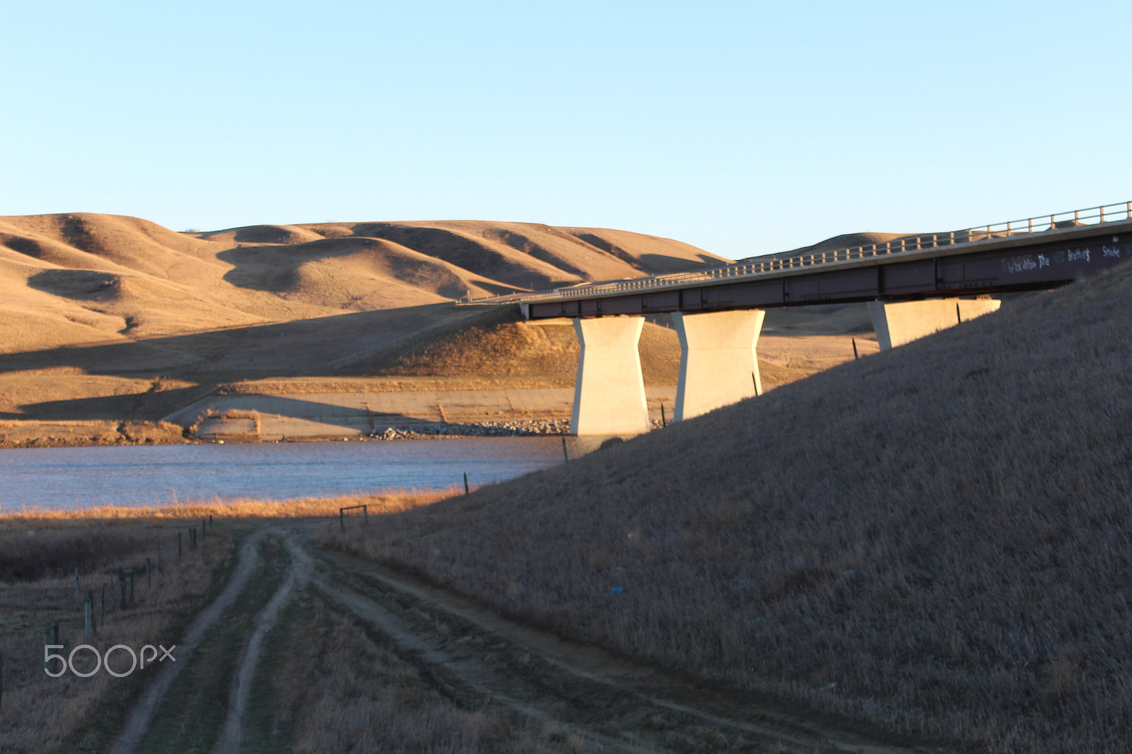 Canon EOS 700D (EOS Rebel T5i / EOS Kiss X7i) sample photo. Southern alberta hwy 845 photography