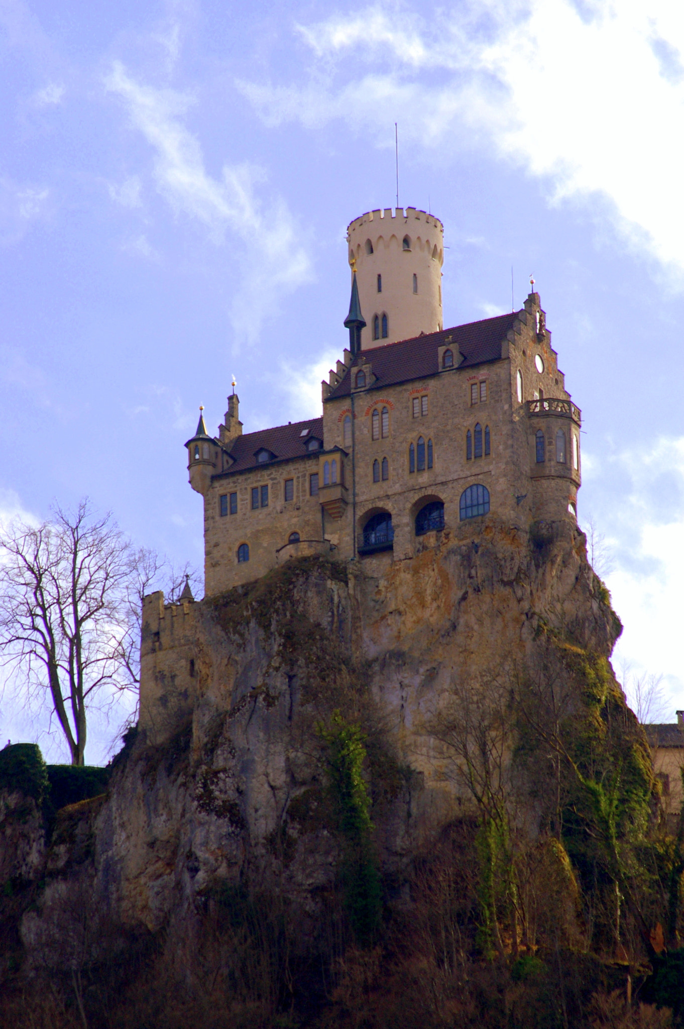 Pentax K100D Super sample photo. Auf dem felsen thront schloss lichtenstein photography