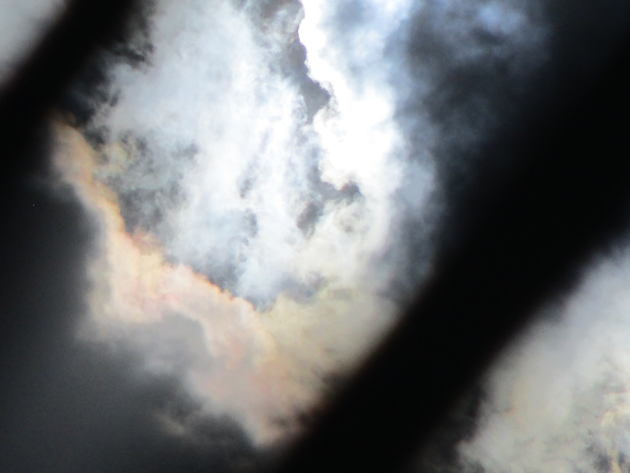 Canon PowerShot ELPH 180 (IXUS 175 / IXY 180) sample photo. Cloudy skies photography