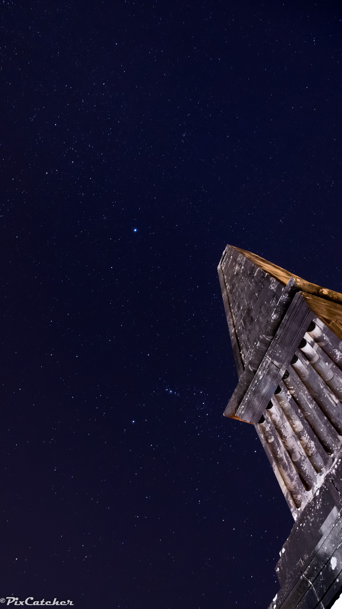 Sony SLT-A77 + Sony DT 16-50mm F2.8 SSM sample photo. Touching stars photography