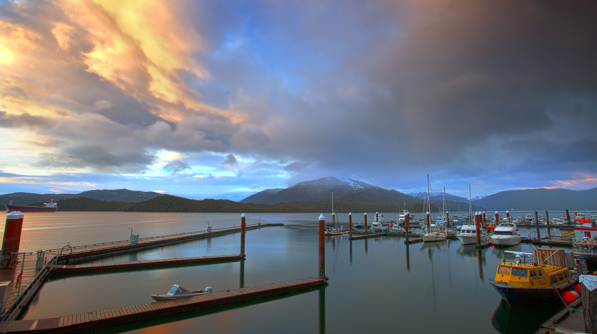 Canon EF 16-35mm F2.8L USM sample photo. Cow bay photography