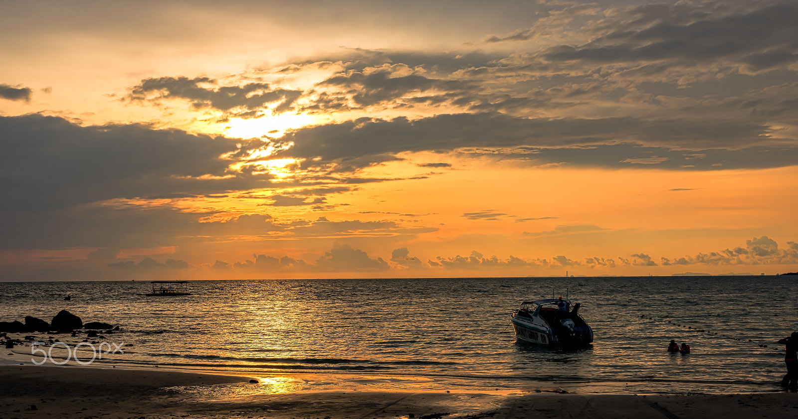 Fujifilm GFX 50S + Fujifilm GF 63mm F2.8 R WR sample photo. Sea&sun photography