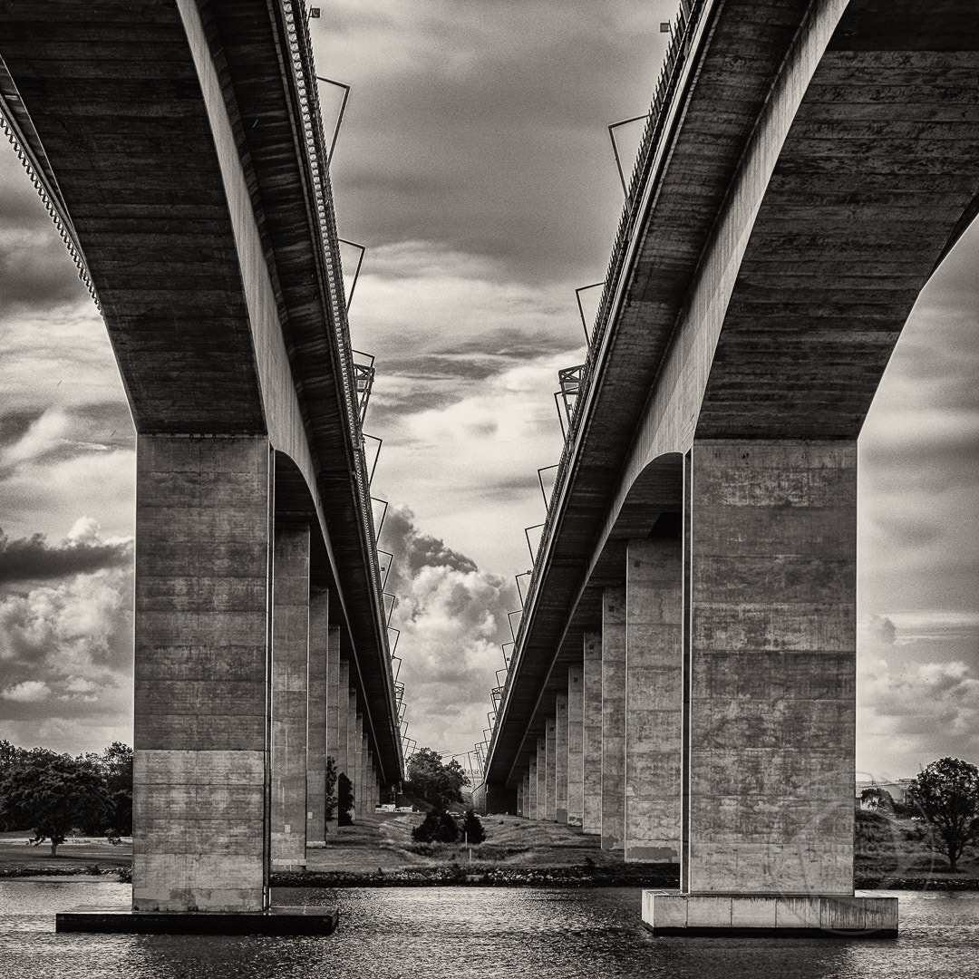 Fujifilm XF 18-55mm F2.8-4 R LM OIS sample photo. Under the gateway bridges 4 photography