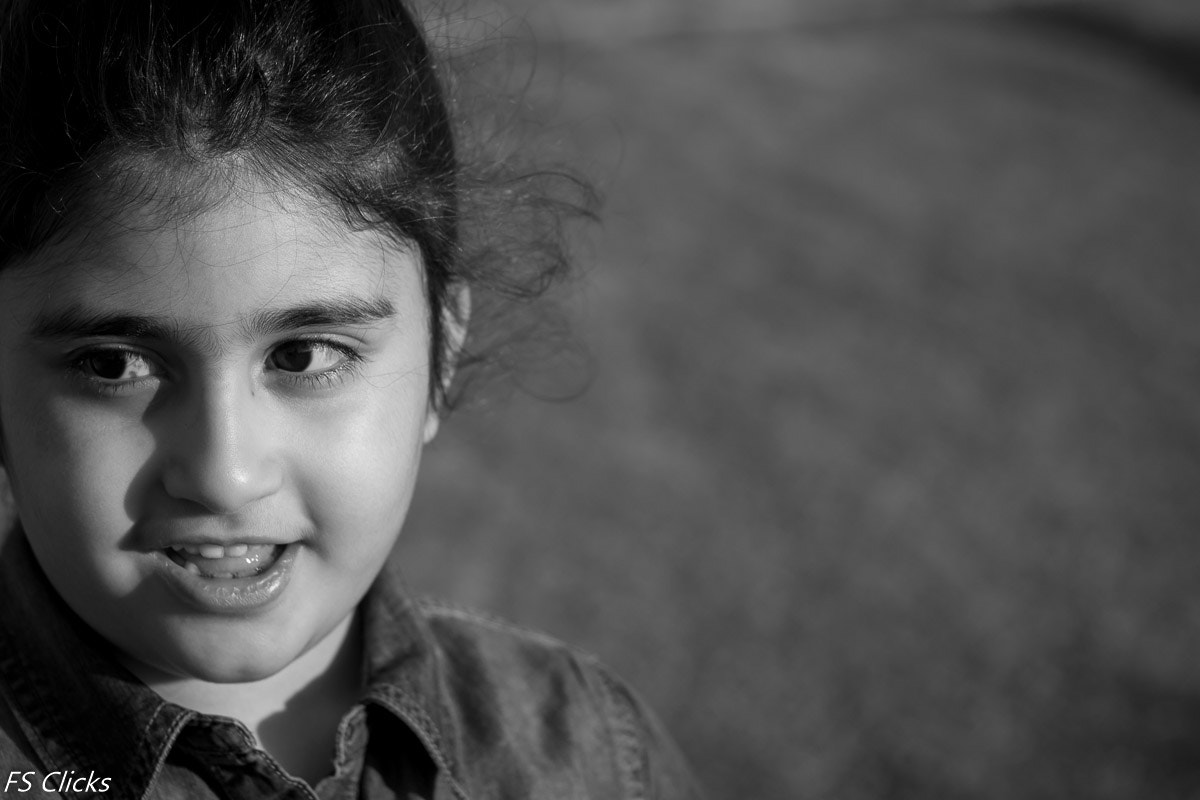 Canon EOS 1100D (EOS Rebel T3 / EOS Kiss X50) + Canon EF 50mm F1.8 II sample photo. My baby sister. photography