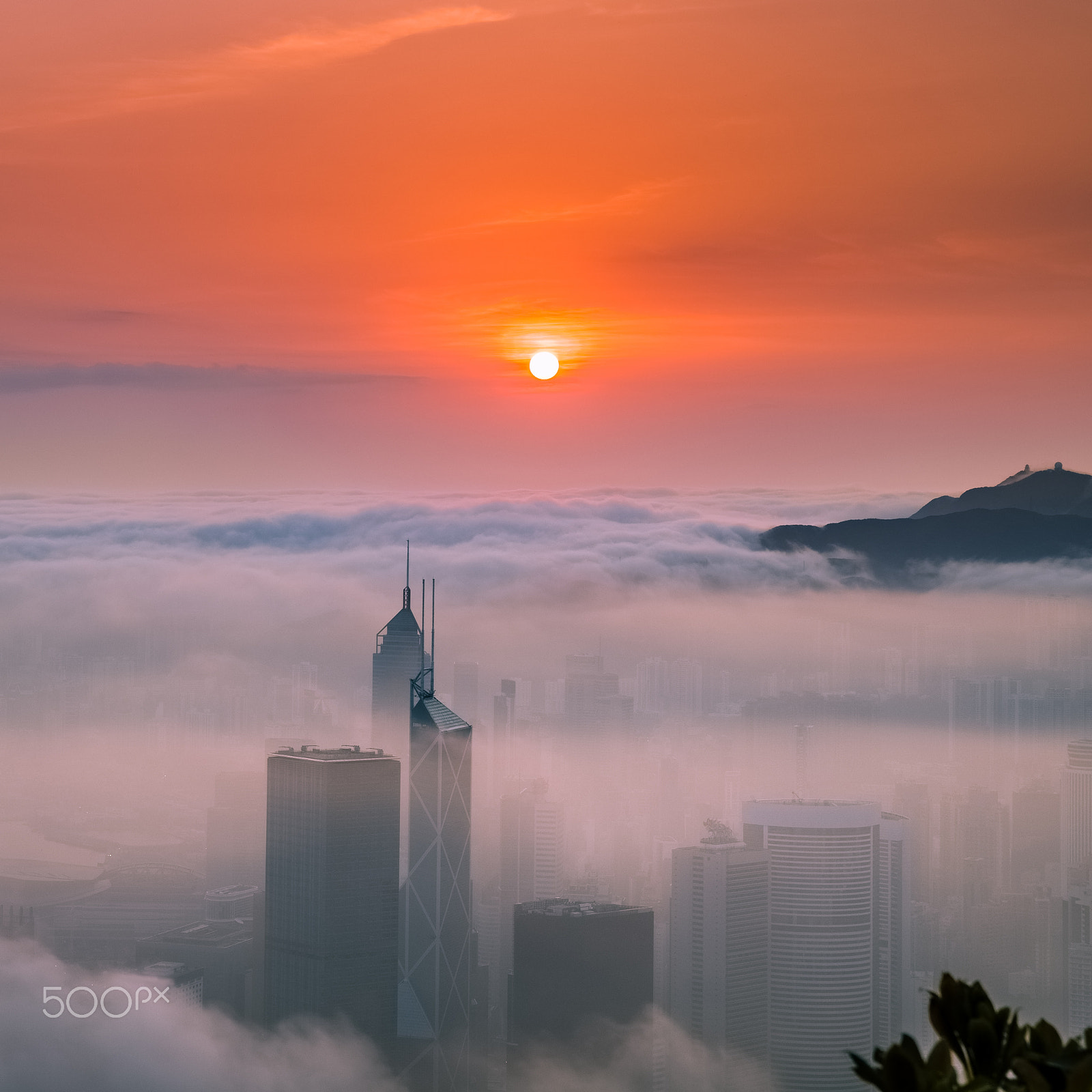 Canon EF 24-70mm F2.8L II USM sample photo. Misty city and harbor at sunrise - victoria harbor of hong kong photography