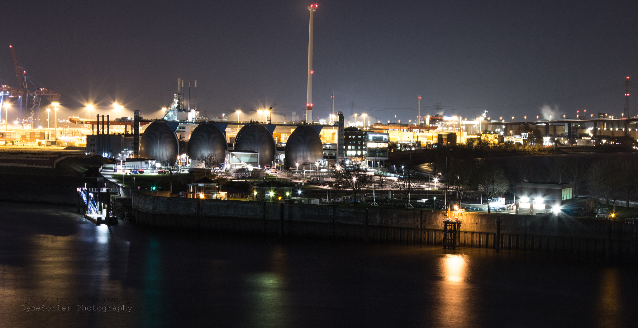 Canon EF-S 18-55mm F3.5-5.6 III sample photo. Hamburger hafen photography