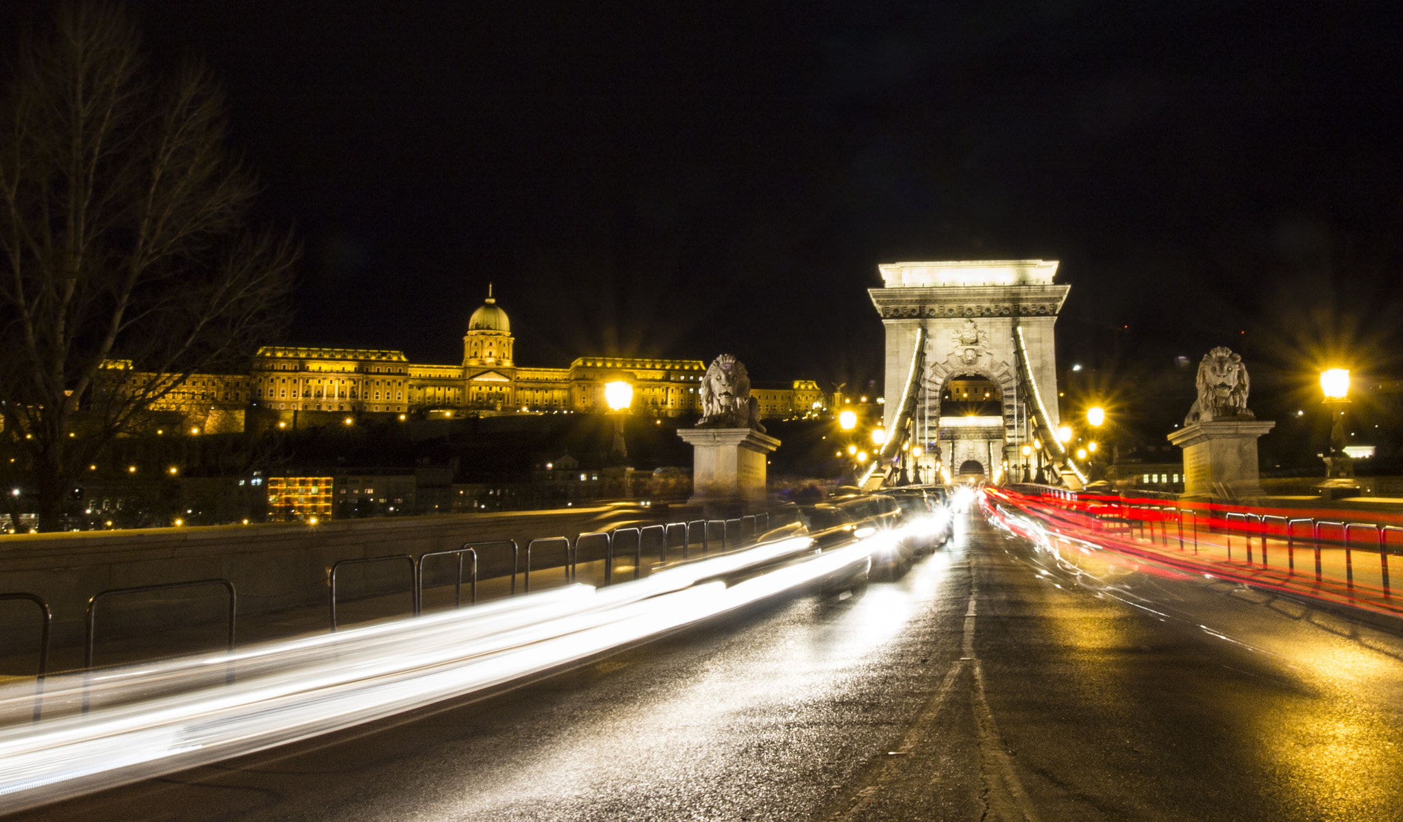 Canon EOS 1200D (EOS Rebel T5 / EOS Kiss X70 / EOS Hi) sample photo. Budapest at night photography
