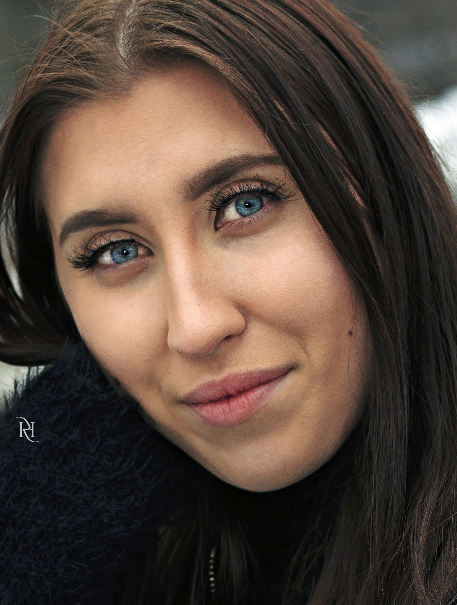 Canon EOS 70D + Canon EF 85mm F1.8 USM sample photo. The blue eyed girl photography