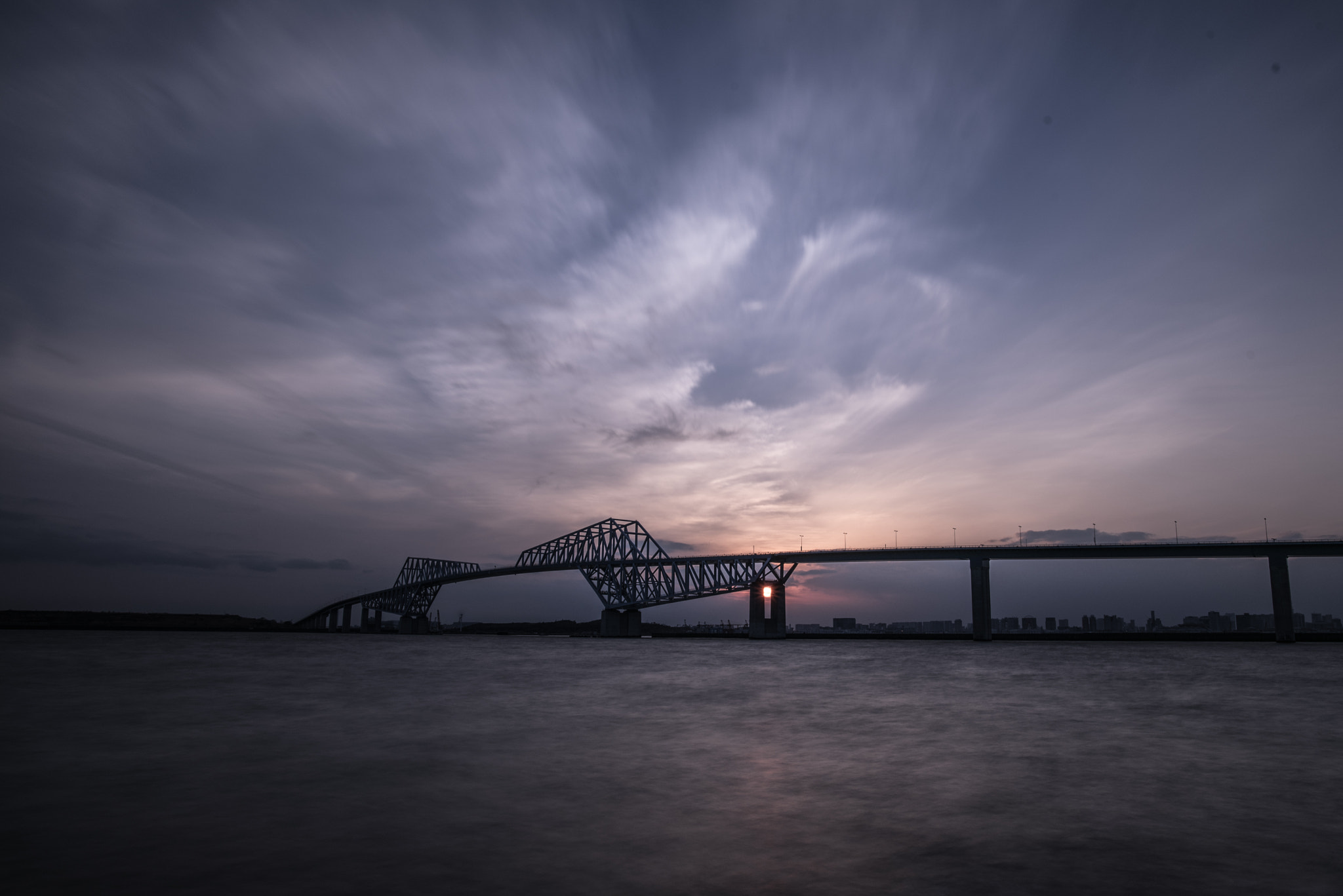 Nikon AF-S Nikkor 20mm F1.8G ED sample photo. Tokyo gate bridge photography