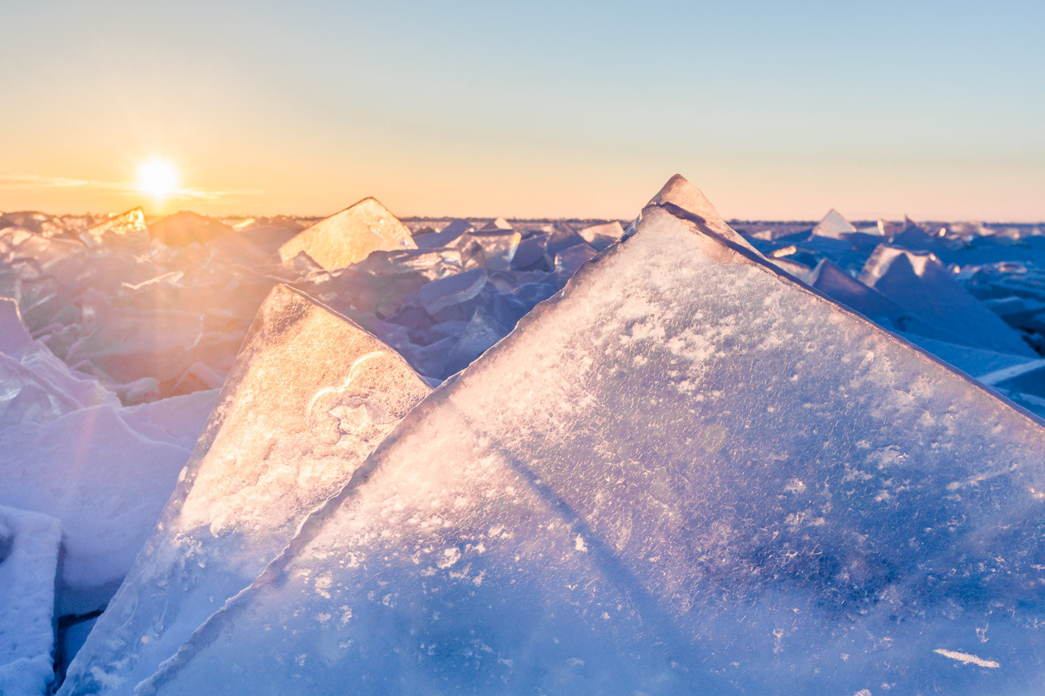 Canon EF 16-35mm F2.8L II USM sample photo. Morning baikal photography