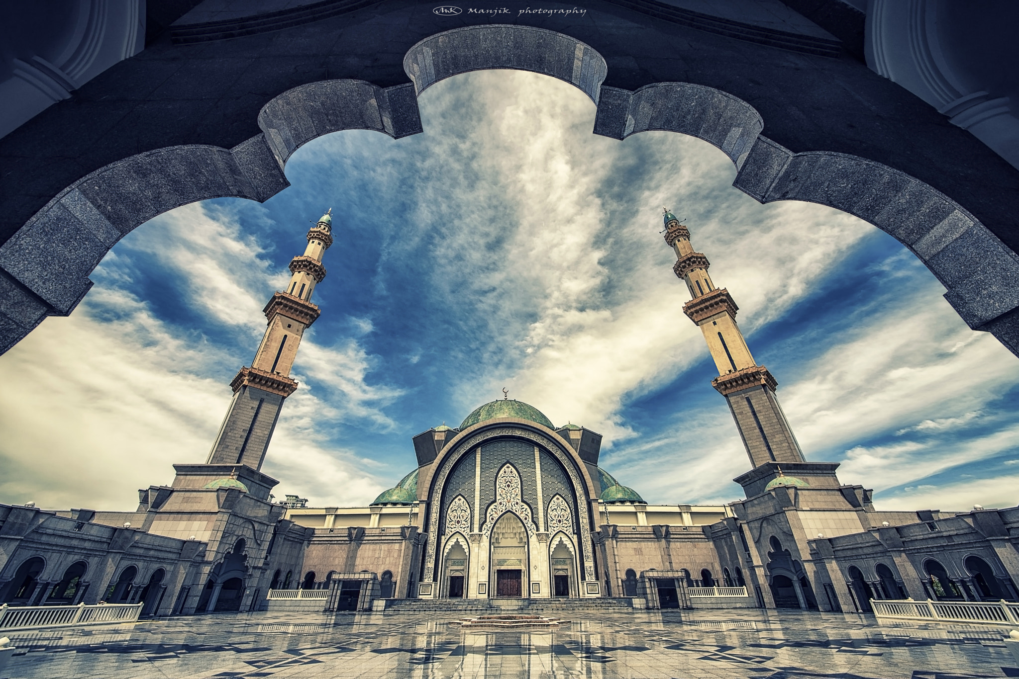 Sigma 12-24mm F4.5-5.6 II DG HSM sample photo. Kuala lumpur mosque photography