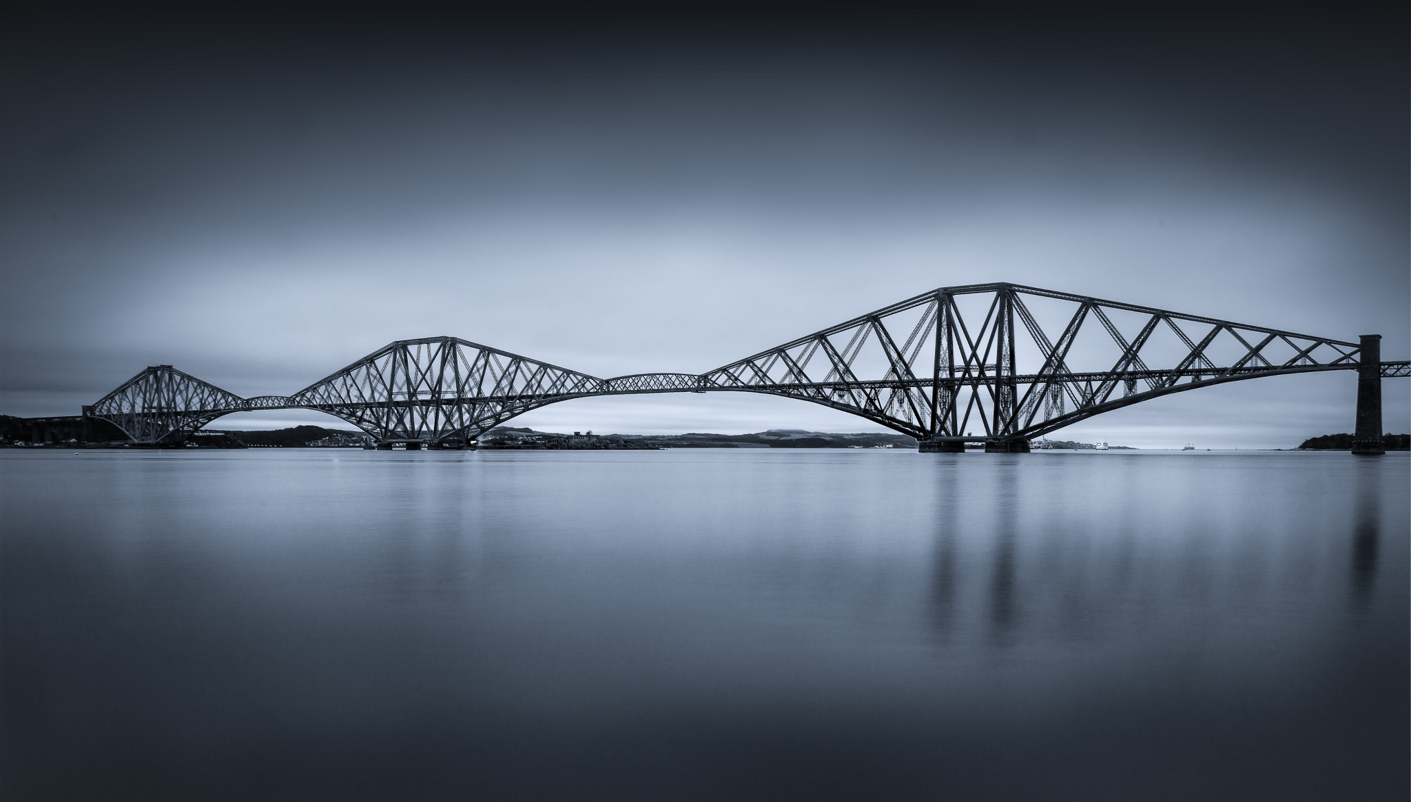 Nikon D5200 + Sigma 17-70mm F2.8-4 DC Macro OS HSM | C sample photo. Forth bridge photography