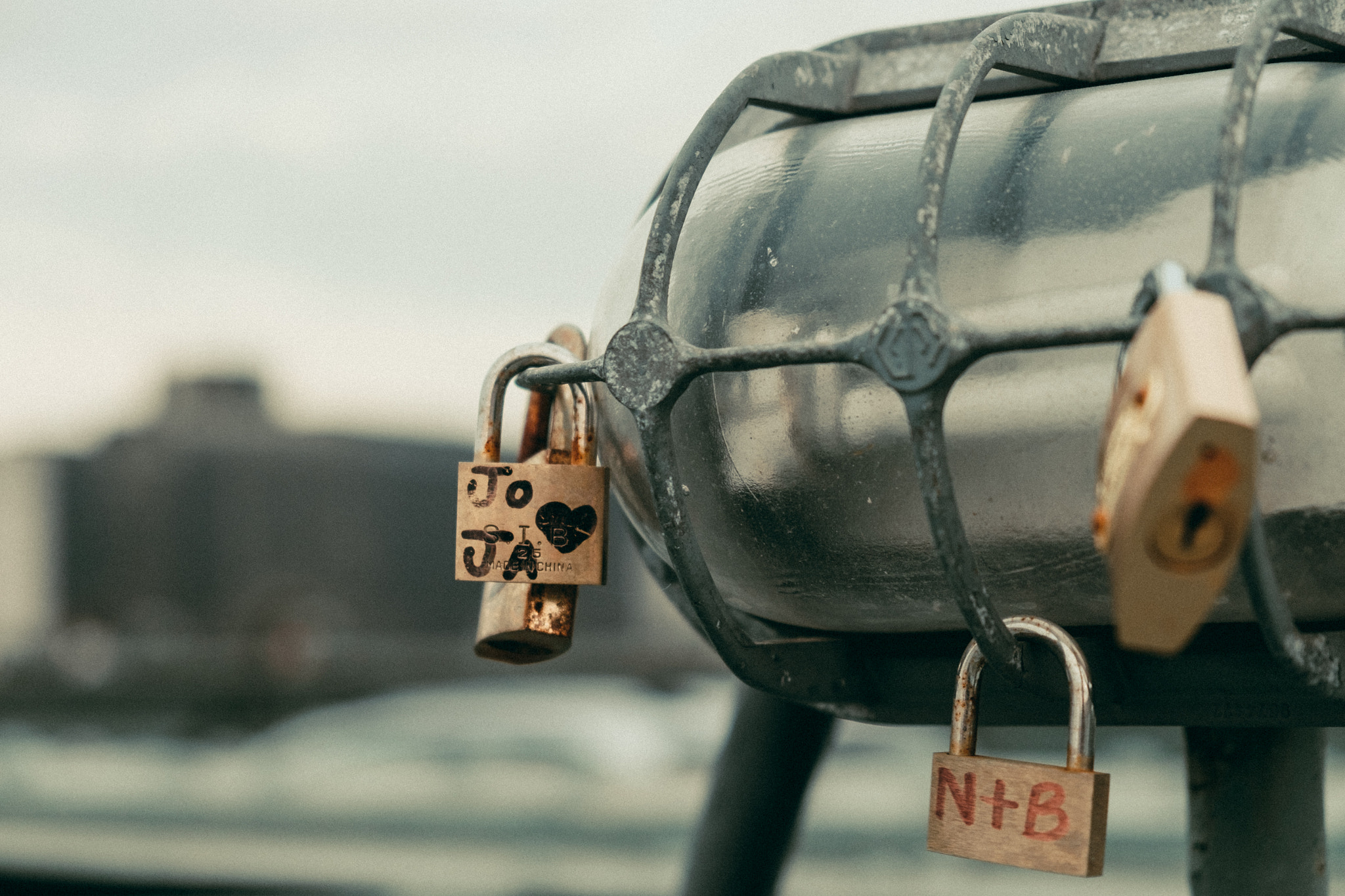 Fujifilm XF 18-55mm F2.8-4 R LM OIS sample photo. Love locks photography