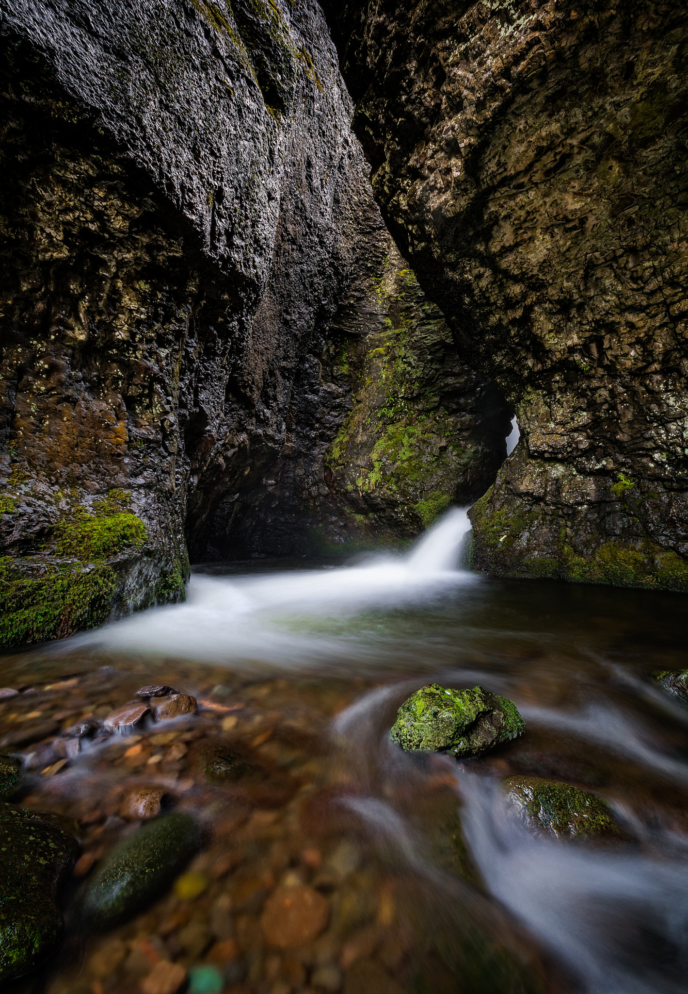 Sigma 10-20mm F4-5.6 EX DC HSM sample photo. Smugglers cave photography
