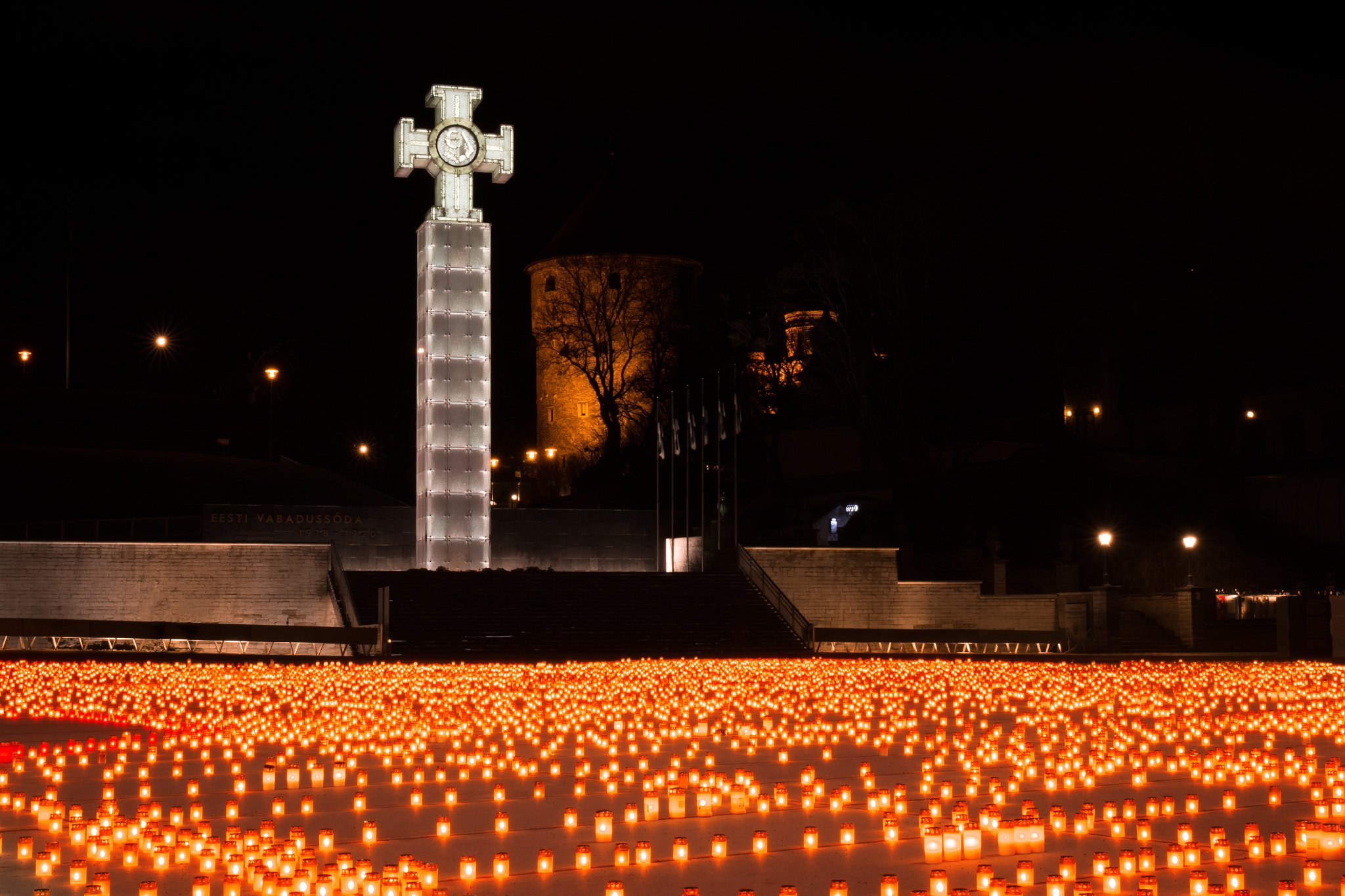 Canon EF 24-70mm F4L IS USM sample photo. Freedom square, tallinn photography
