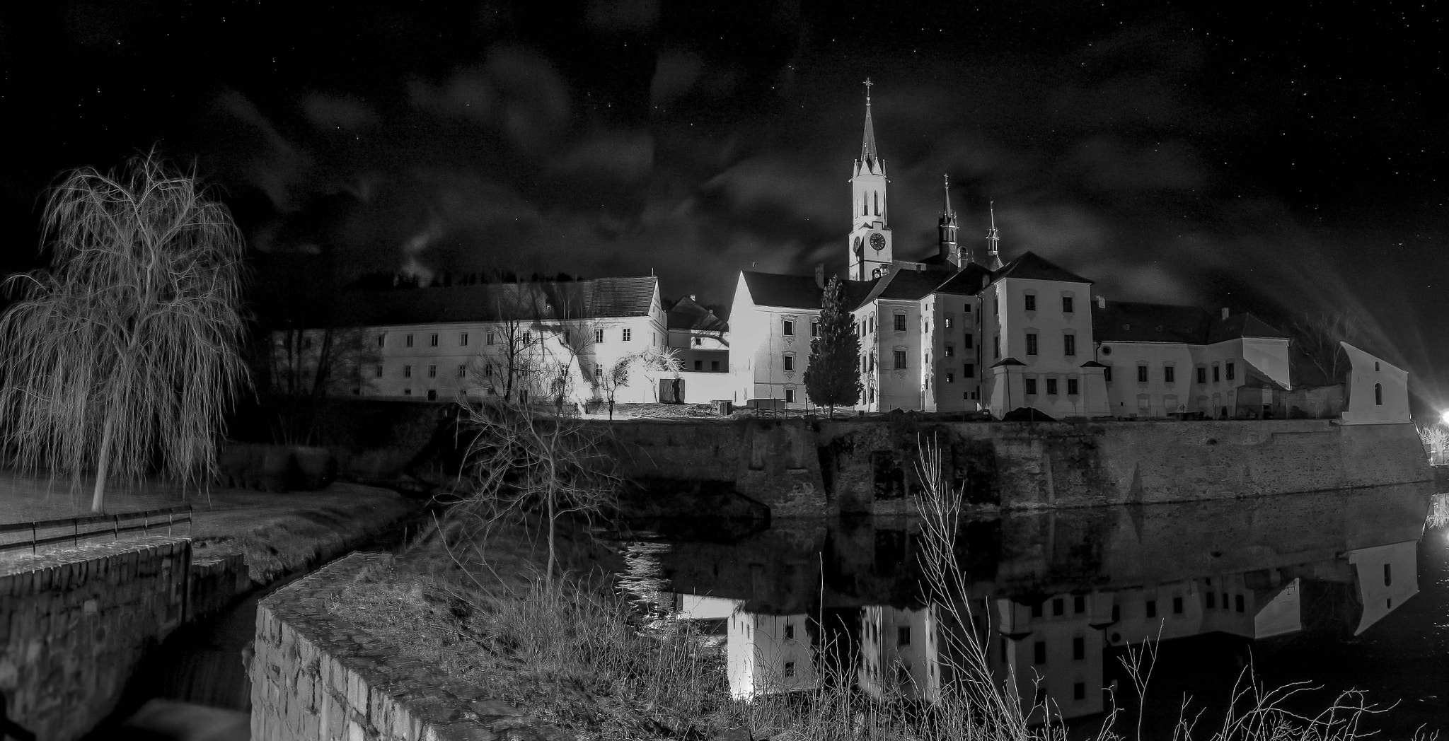 Tokina AT-X Pro 12-24mm F4 (IF) DX sample photo. Vyssi brod photography