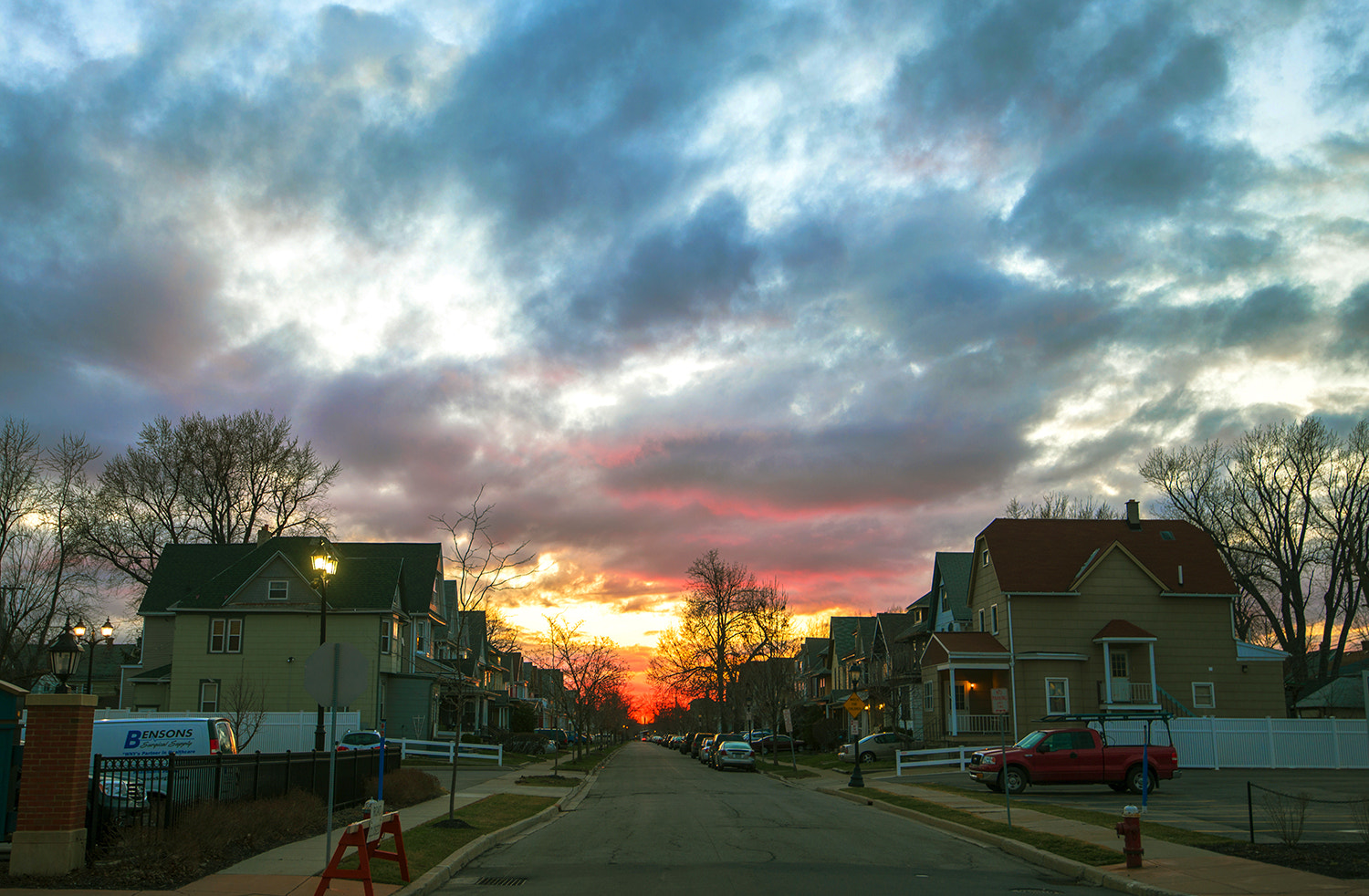 Nikon D610 + Nikon AF-S Nikkor 16-35mm F4G ED VR sample photo. Town at dusk photography