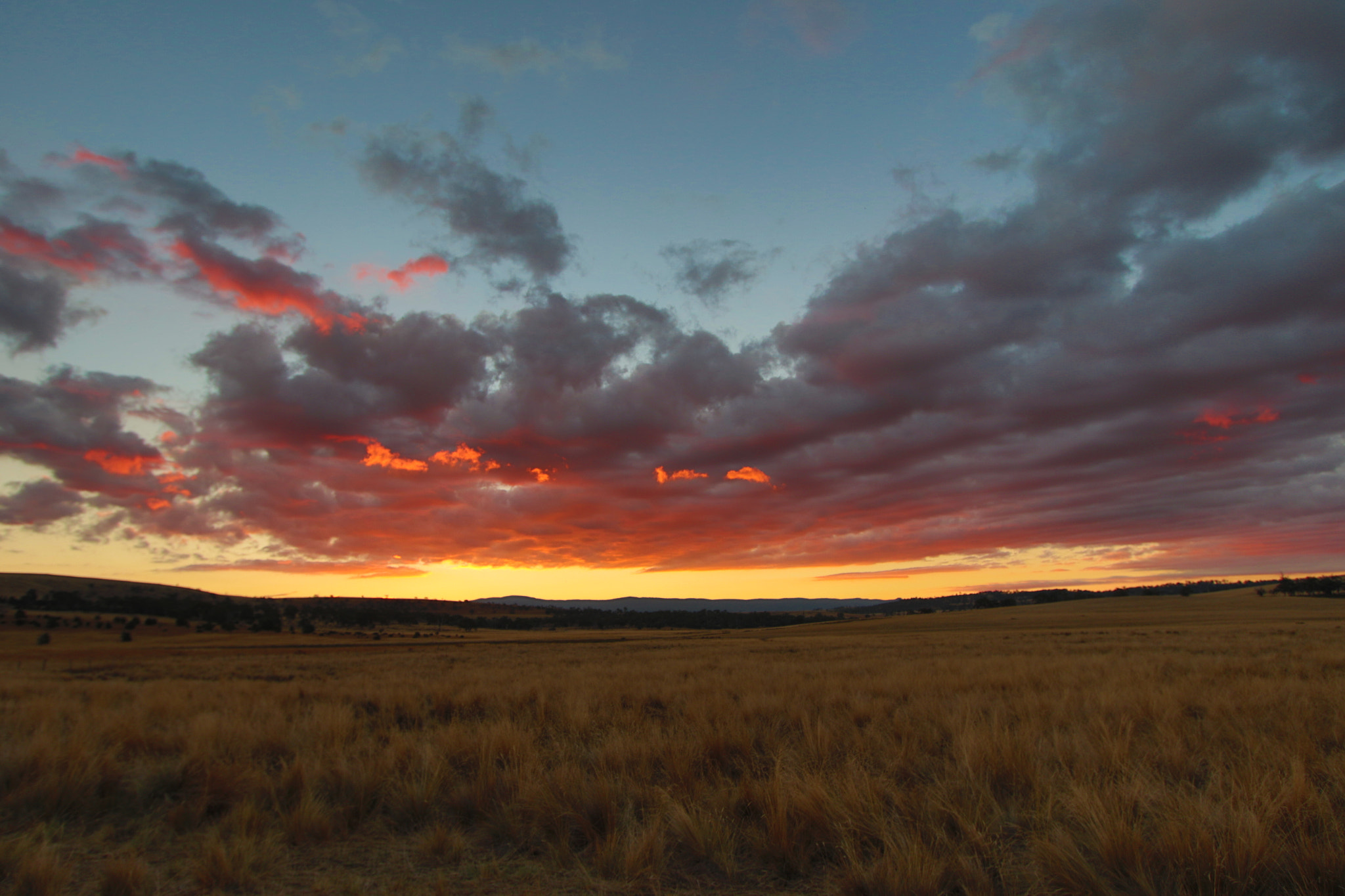 Canon EF-S 10-22mm F3.5-4.5 USM sample photo. Smoke on the water.....oh no, it's fire in the sky!! photography